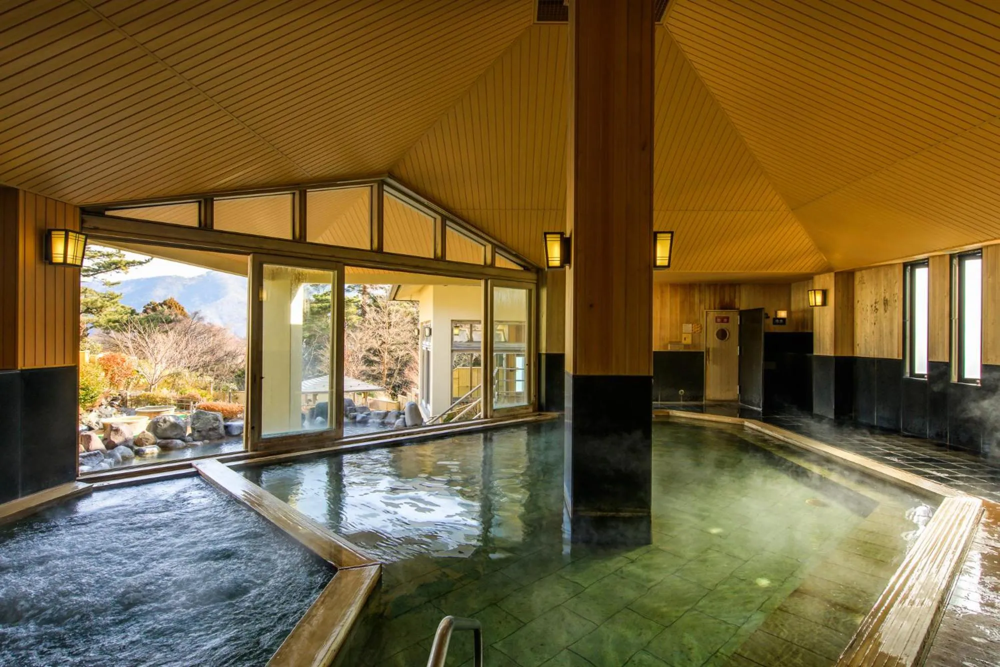 Public Bath in Hakone Kowakien Hotel