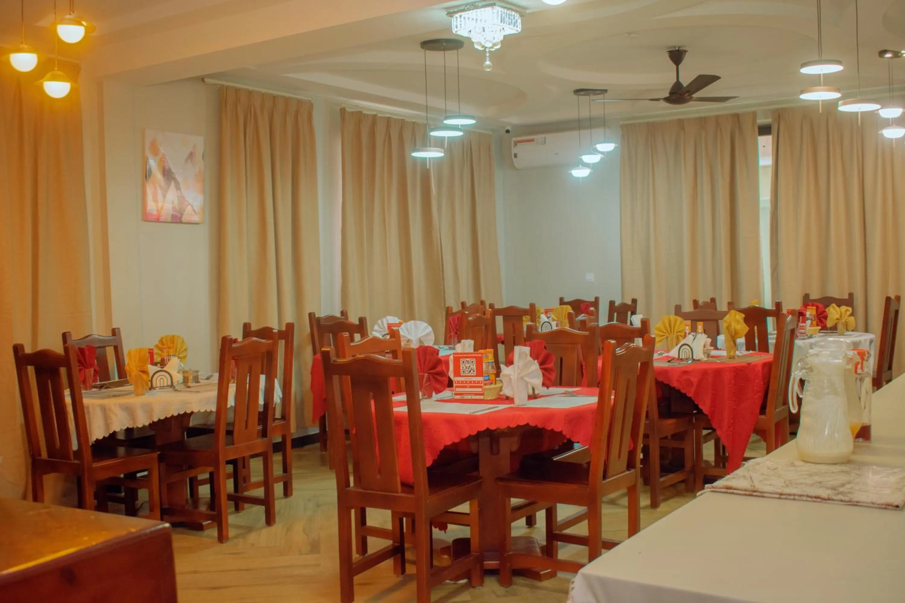 Restaurant/places to eat in Inoga Luxury Hotel