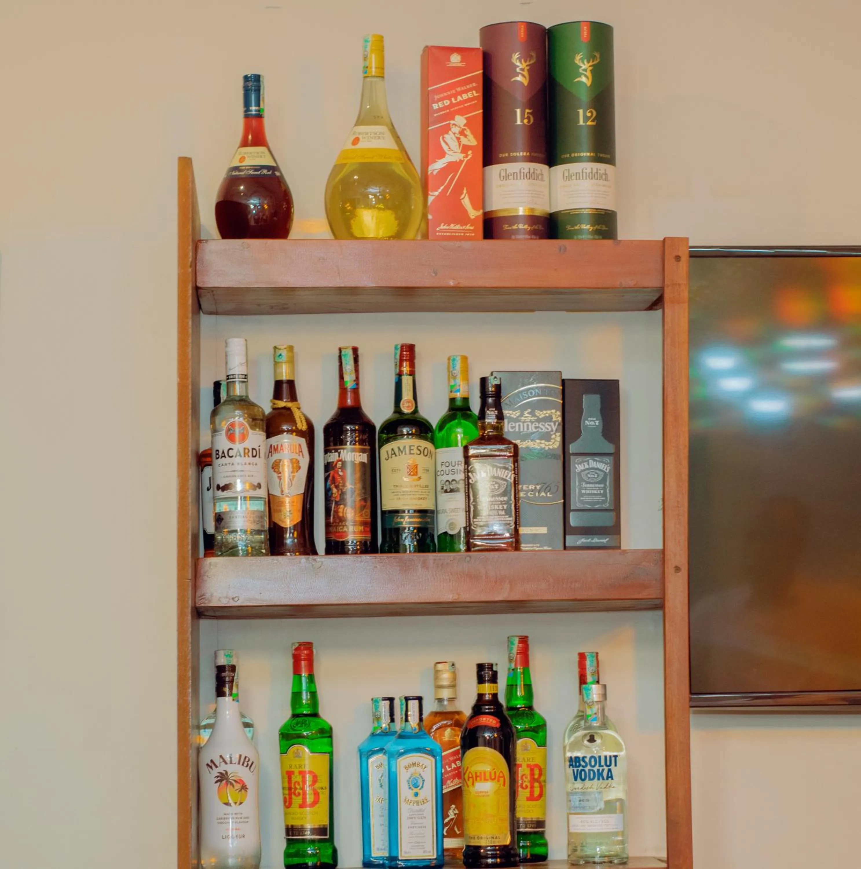 Restaurant/places to eat in Inoga Luxury Hotel