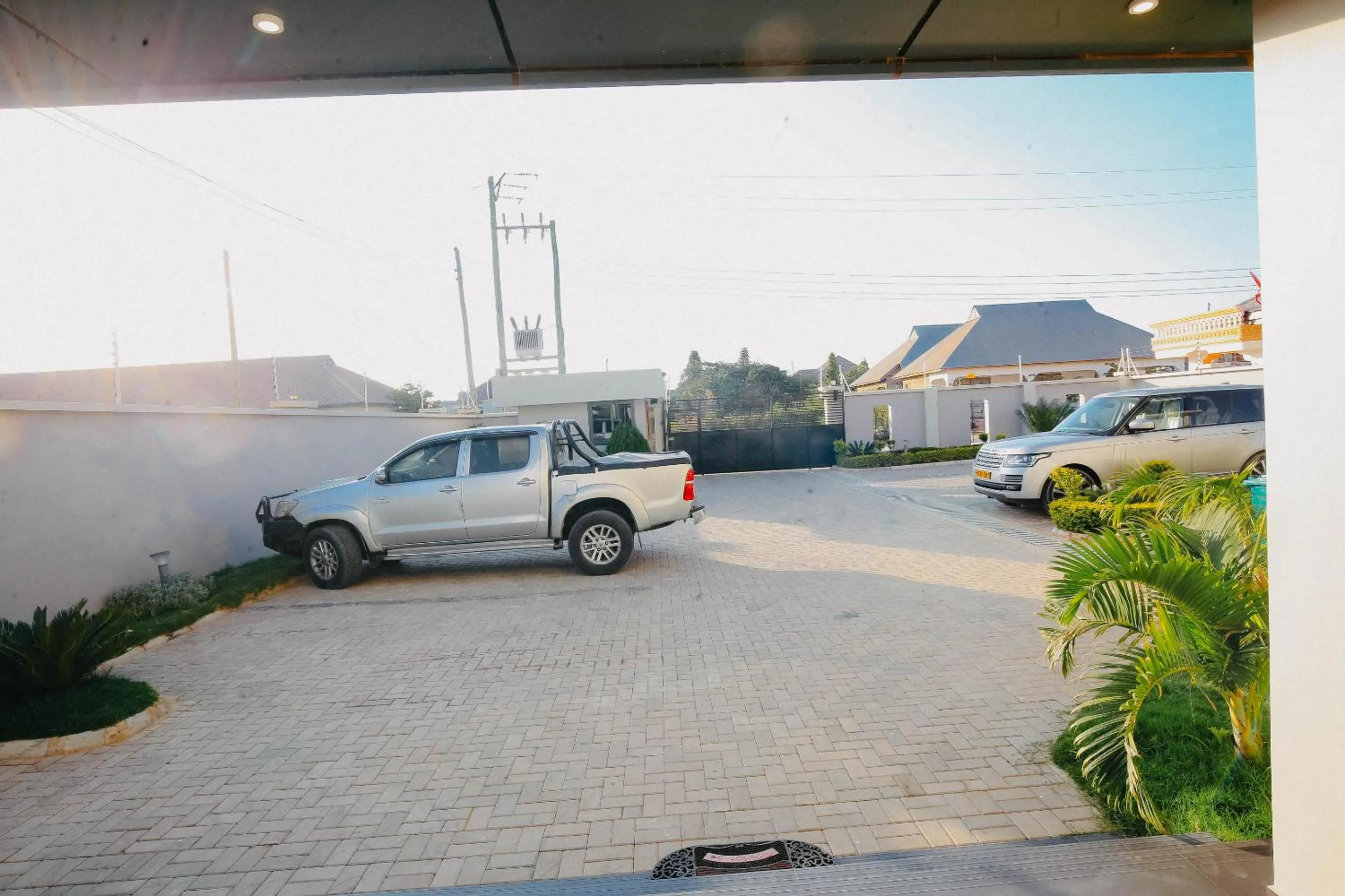 Parking in Inoga Luxury Hotel