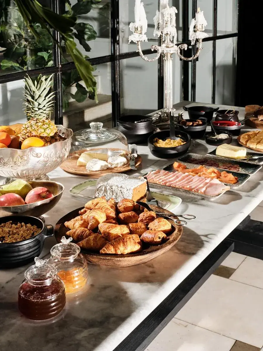 Breakfast in The Twentyone Breakfast in The Twentyone