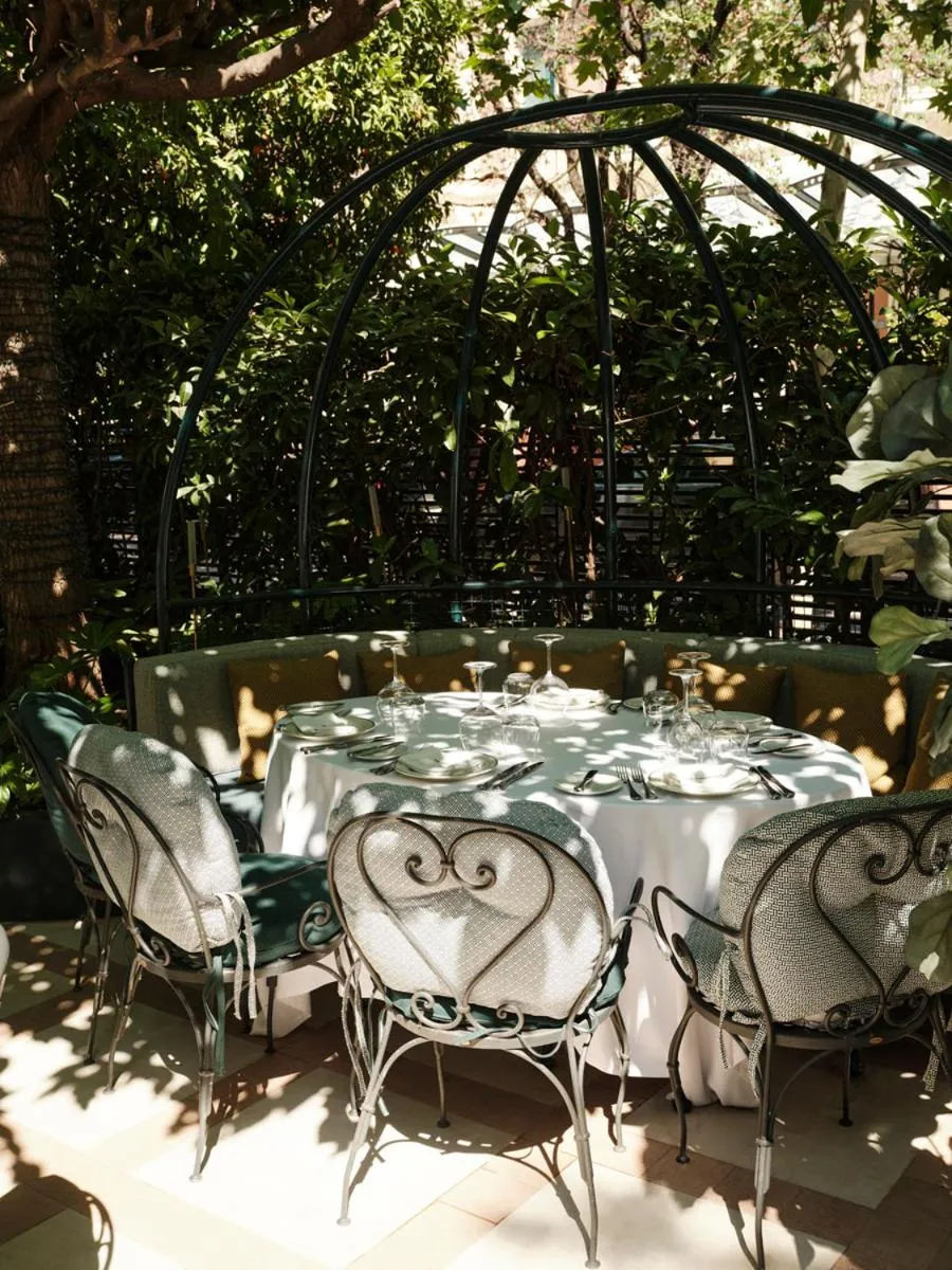 Restaurant/places to eat in The Twentyone