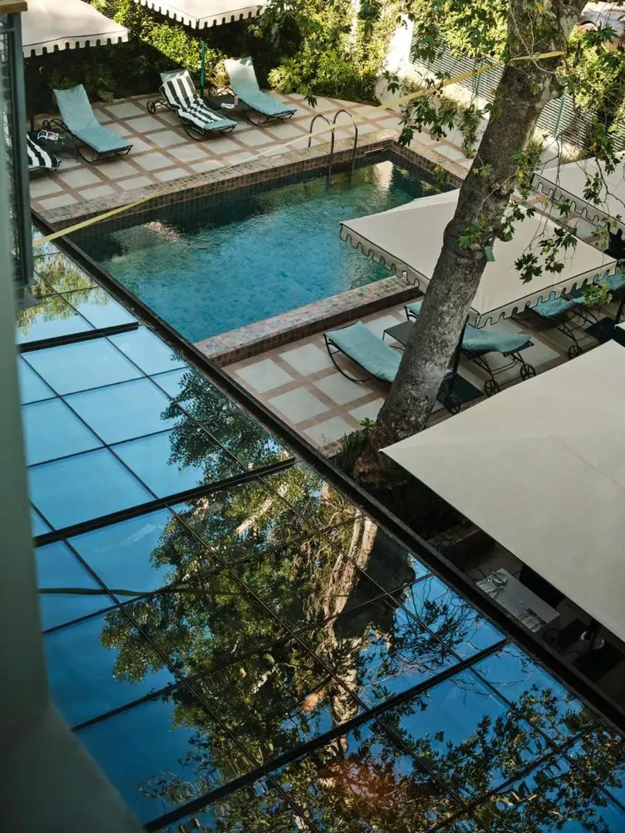 Swimming pool in The Twentyone Swimming pool in The Twentyone