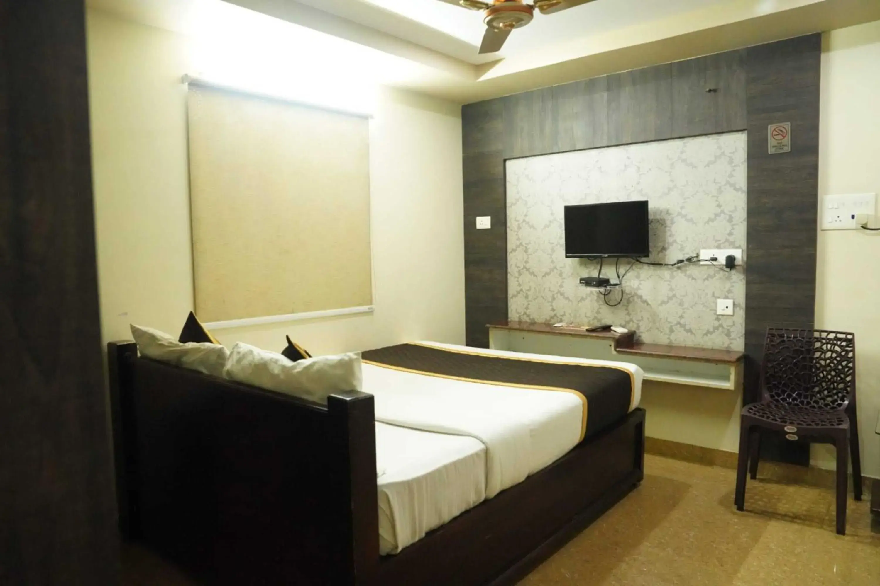 Bed in Bhimas Residency Bed in Bhimas Residency