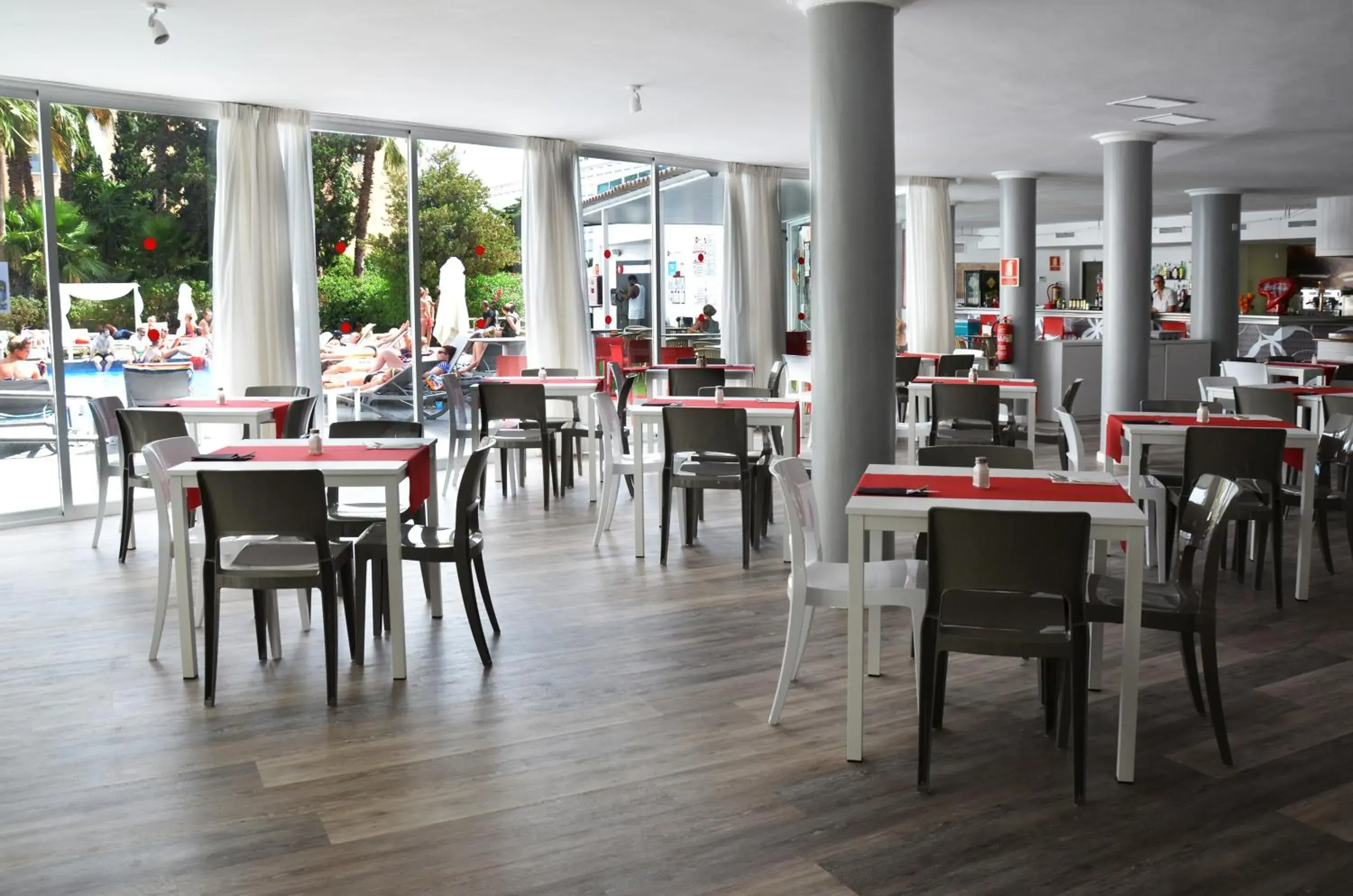 Restaurant/places to eat in Apartamentos Vibra Tivoli Restaurant/places to eat in Apartamentos Vibra Tivoli