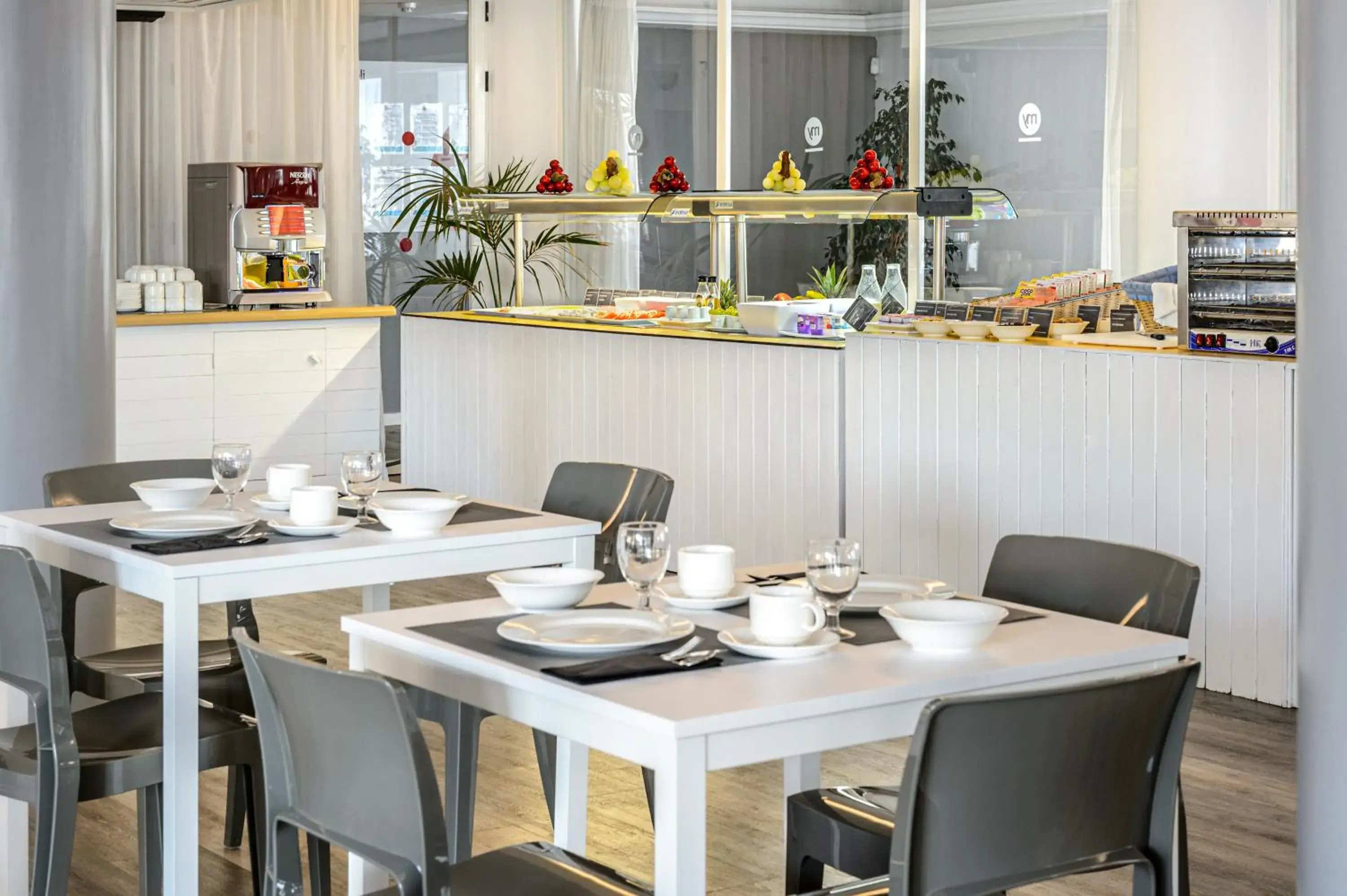 Restaurant/places to eat in Apartamentos Vibra Tivoli Restaurant/places to eat in Apartamentos Vibra Tivoli