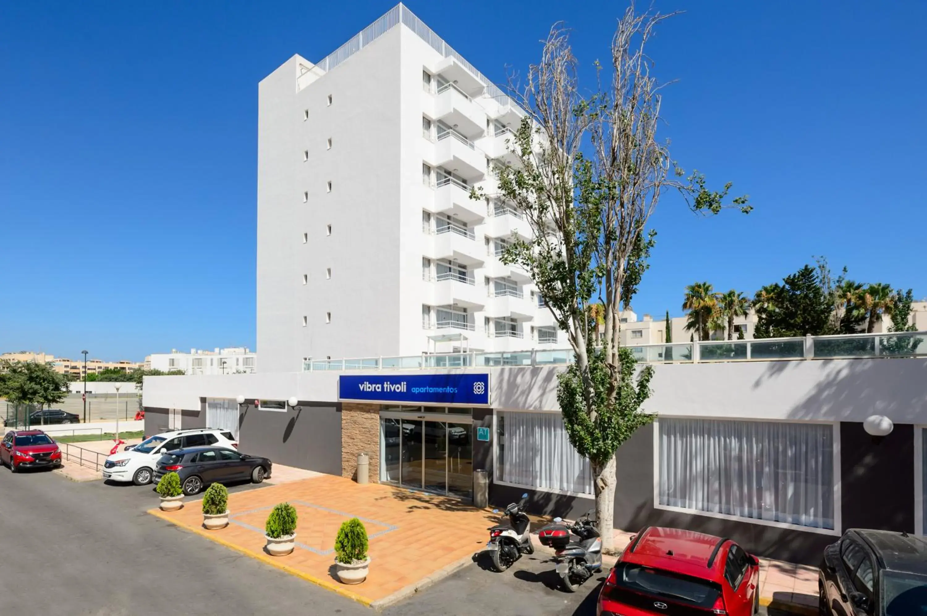 Facade/entrance in Apartamentos Vibra Tivoli Facade/entrance in Apartamentos Vibra Tivoli