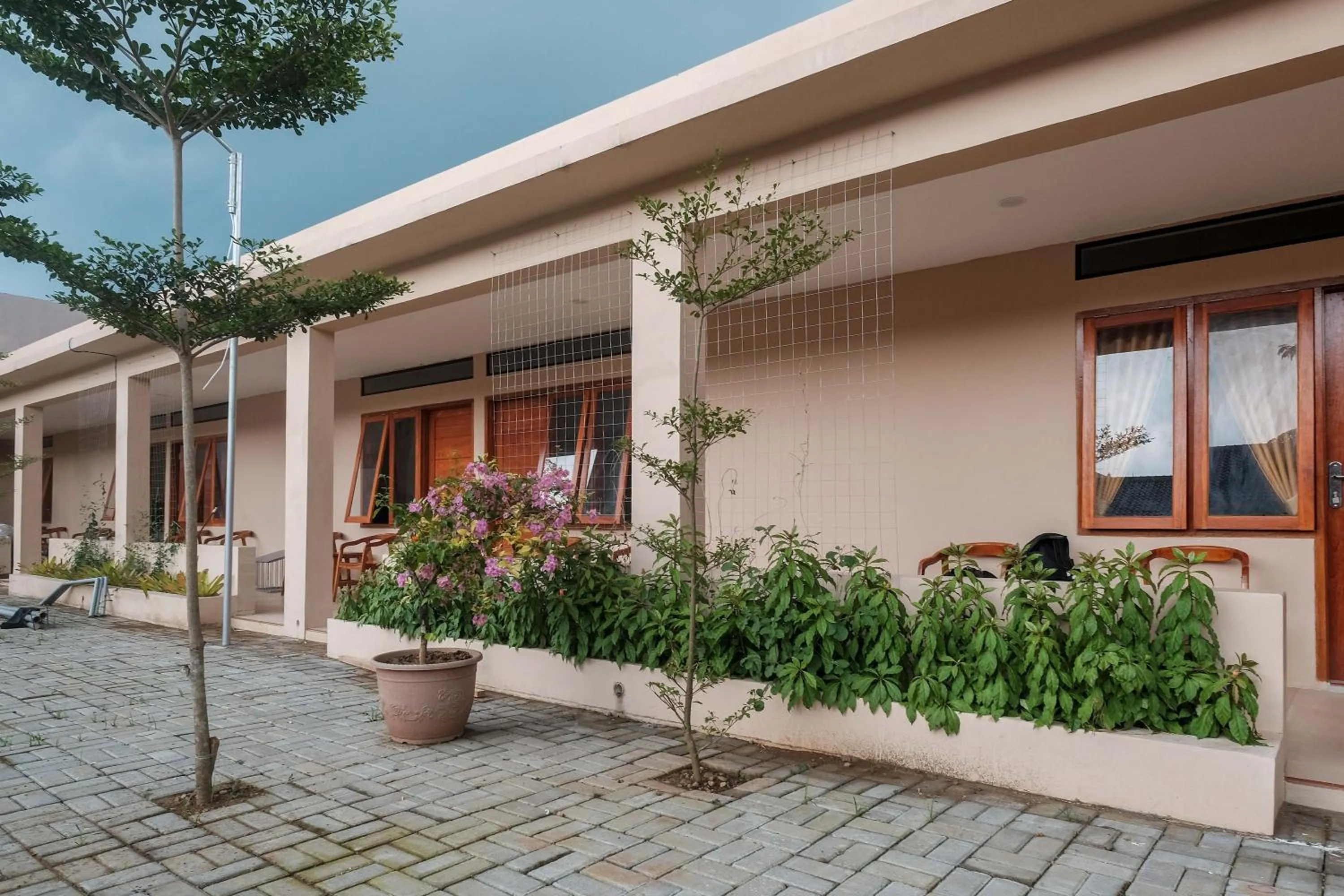 Property building in RedDoorz Plus Syariah at Hotel Indonesia Kajen