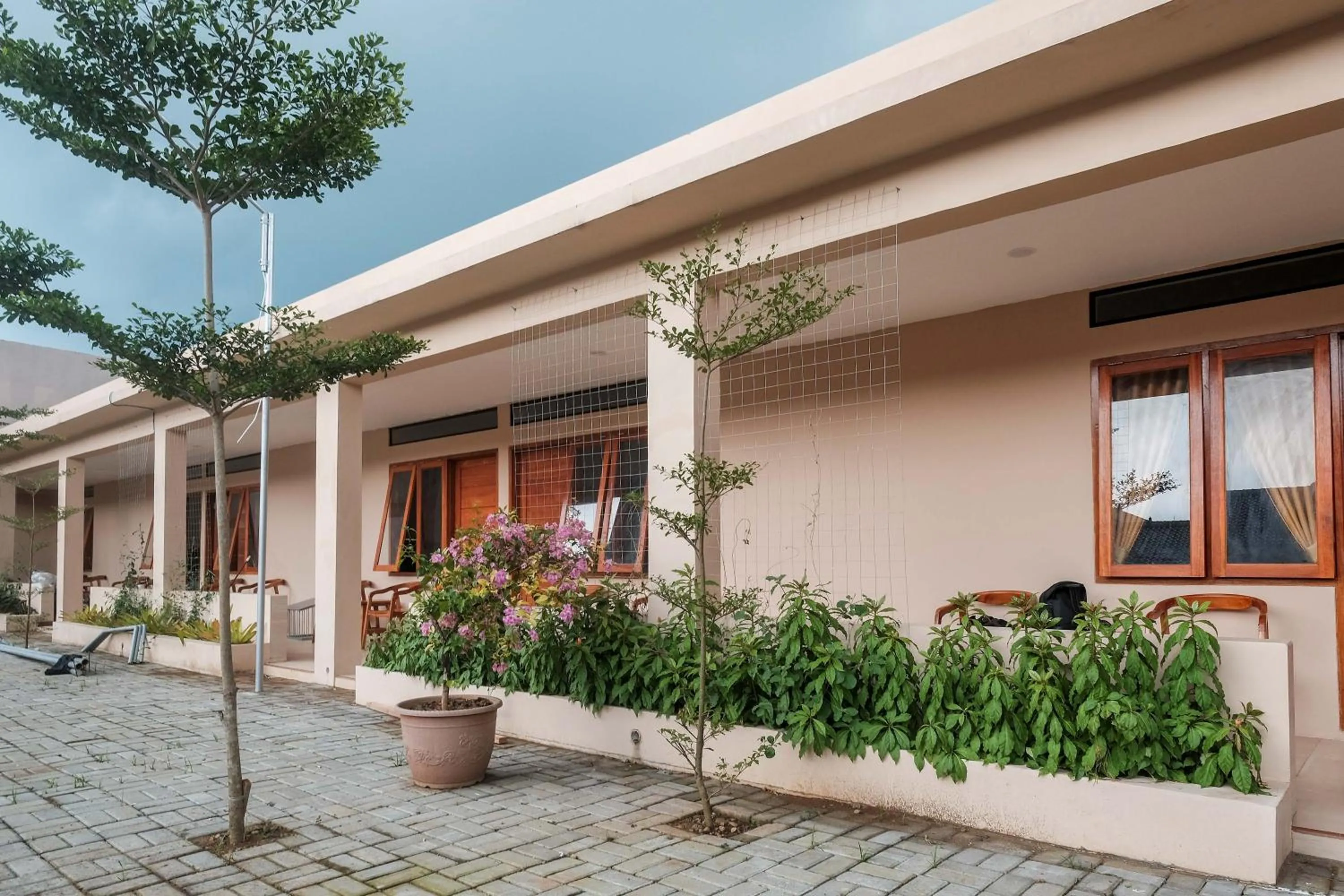 Property building in RedDoorz Plus Syariah at Hotel Indonesia Kajen