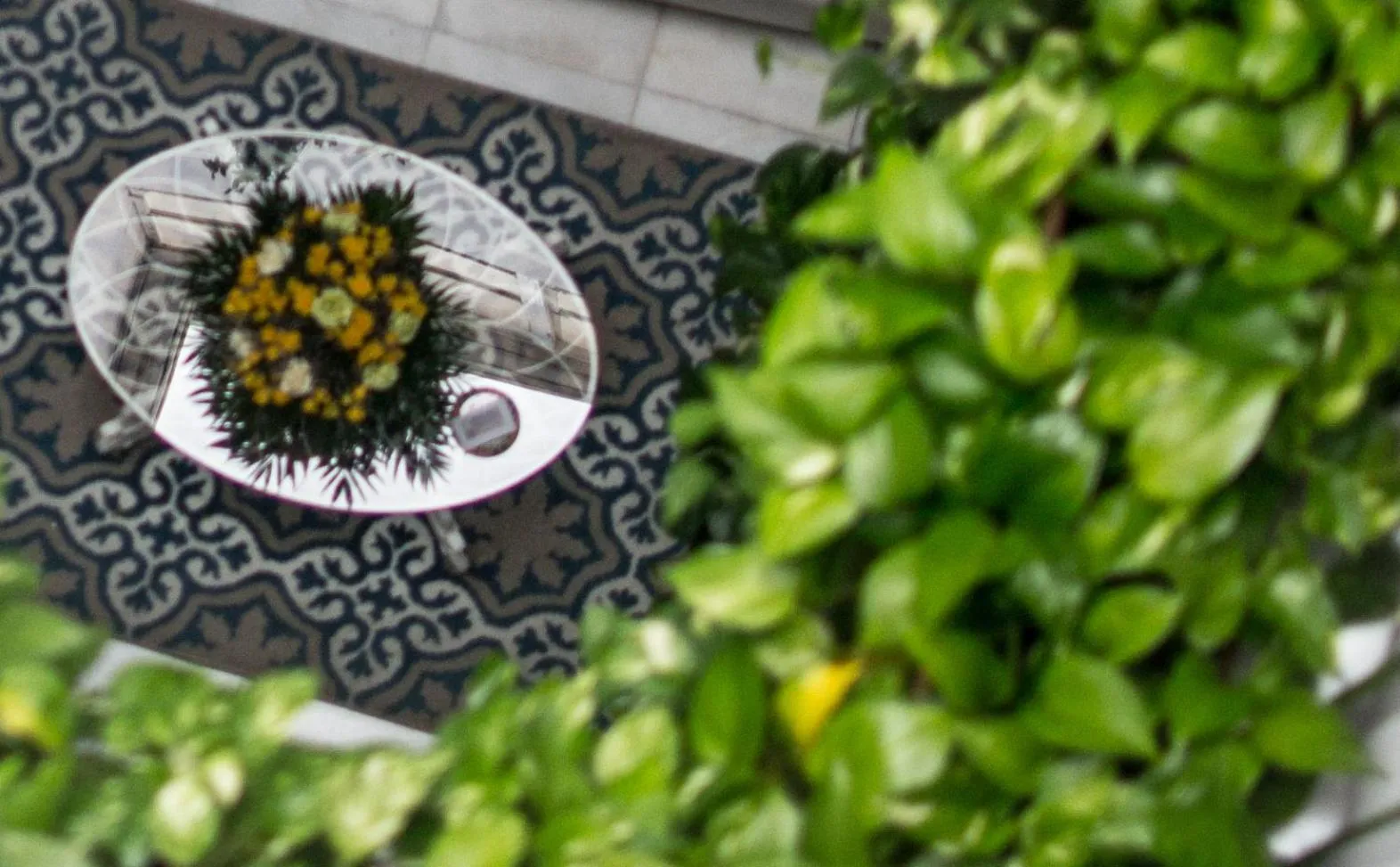 Decorative detail in Un Patio en Santa Cruz