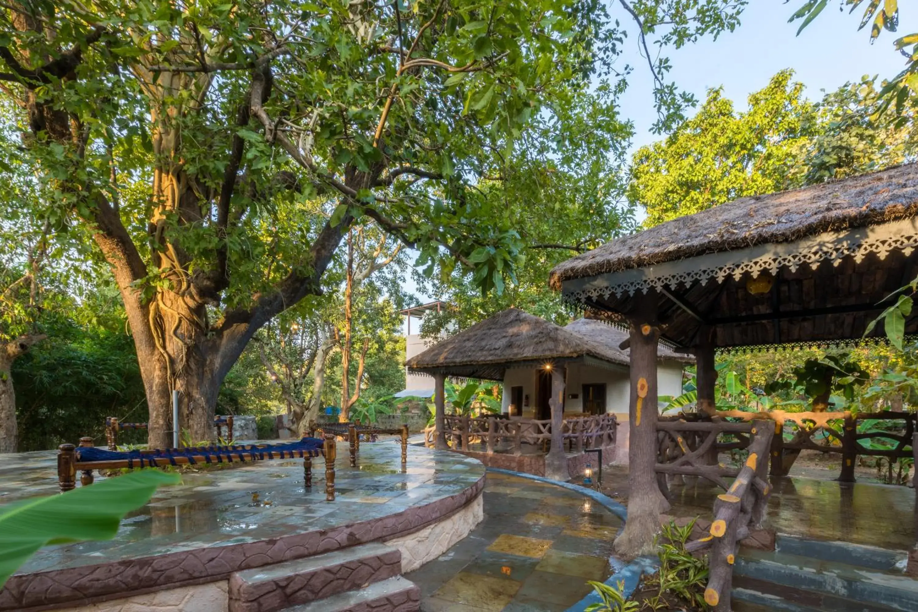 Property building in Sterling Padam Pench Property building in Sterling Padam Pench