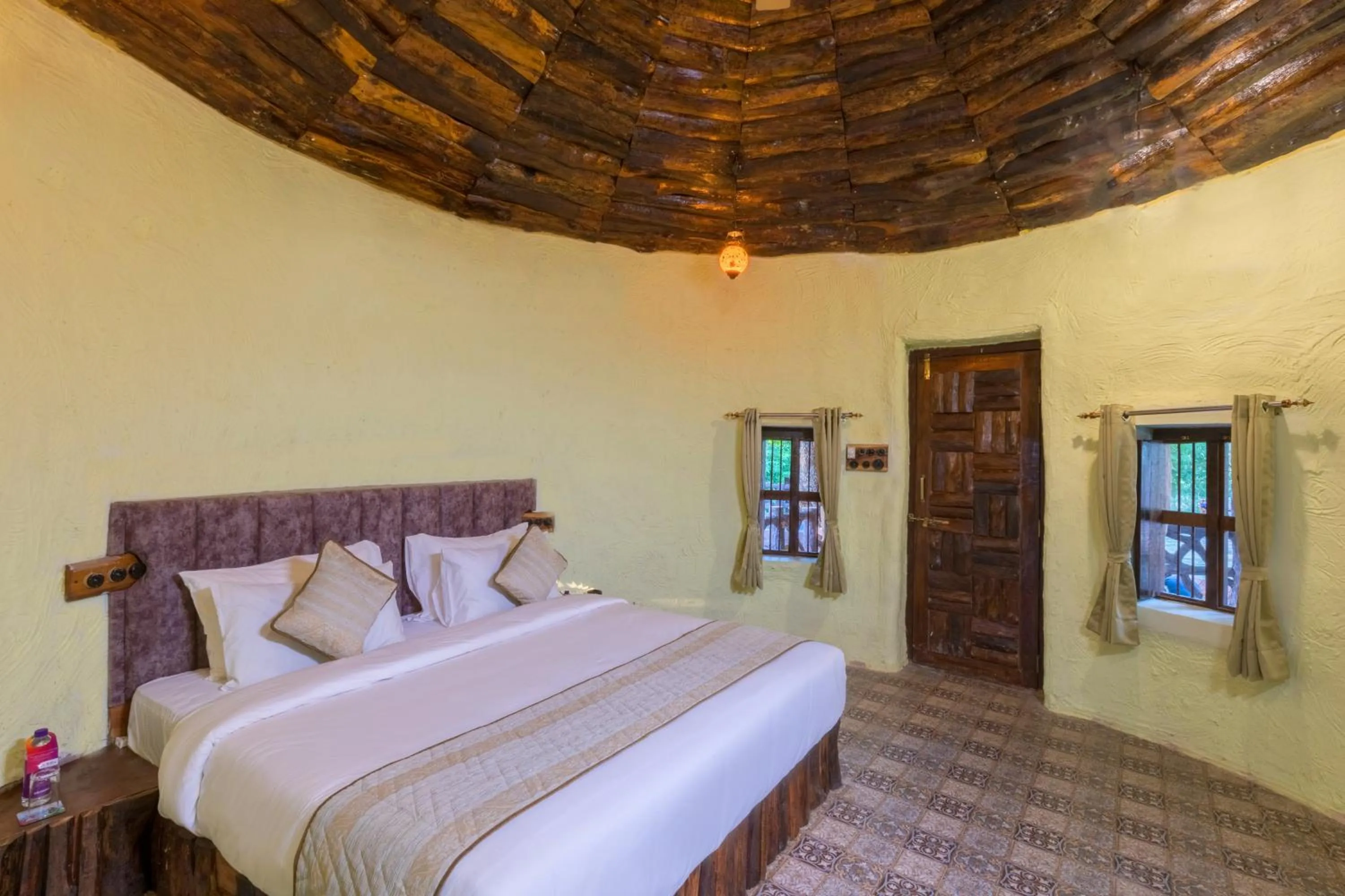 Bedroom, Bed in Sterling Padam Pench