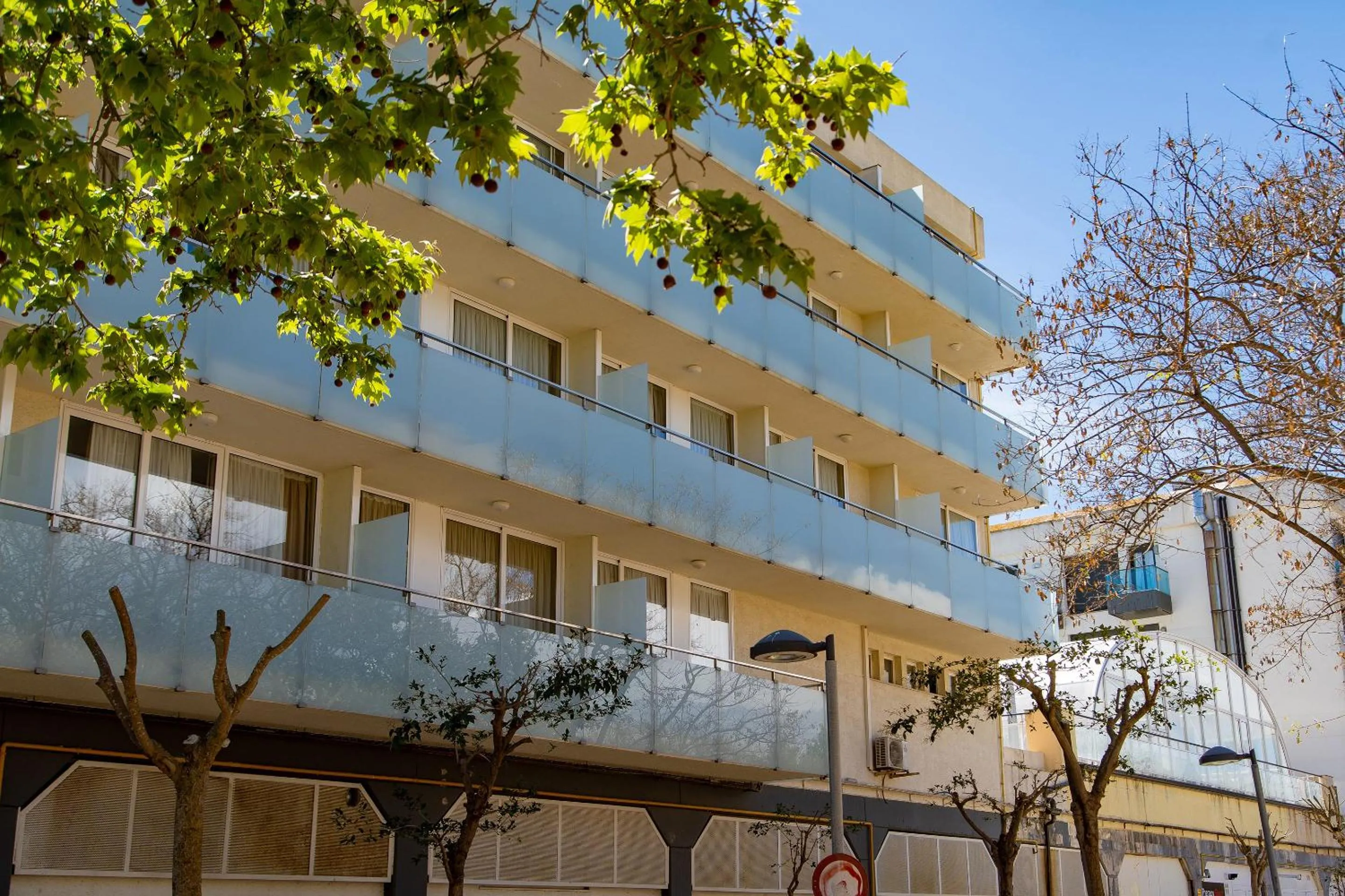 Property building in Aparthotel Ona Palamós