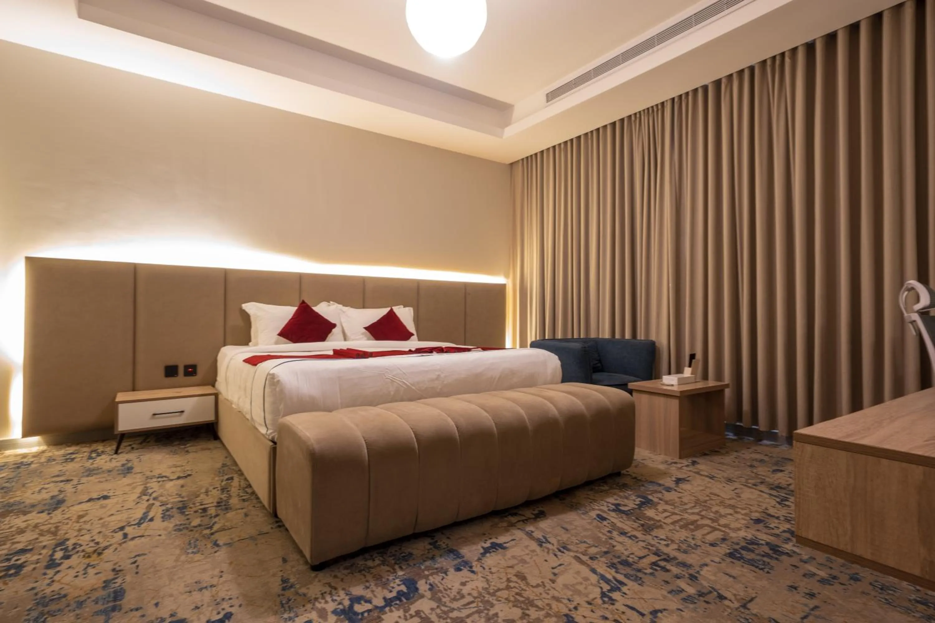 Bed in Golden New Quraish Hotel Jeddah Modern Golden Hospitality Company