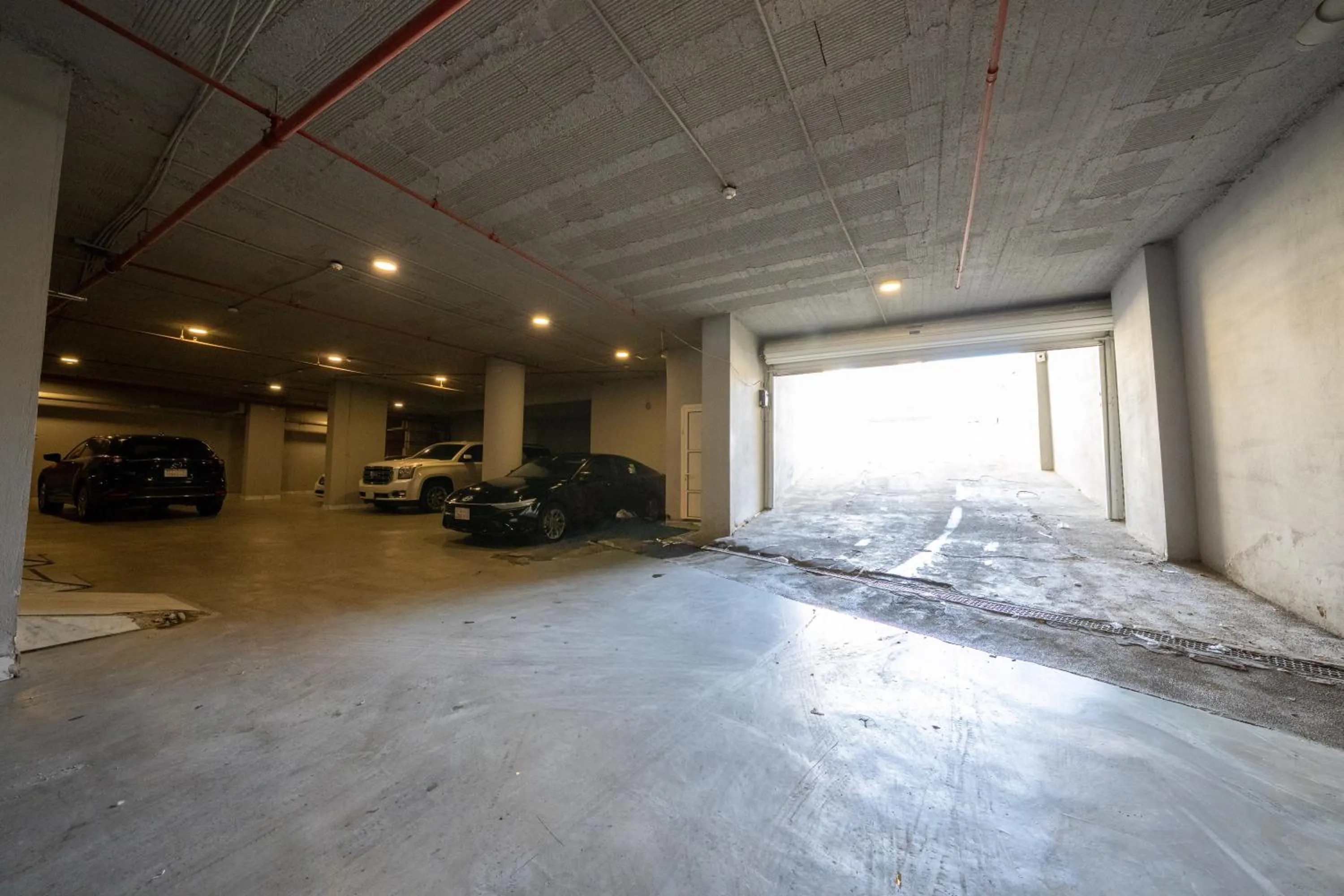 Parking in Golden New Quraish Hotel Jeddah Modern Golden Hospitality Company
