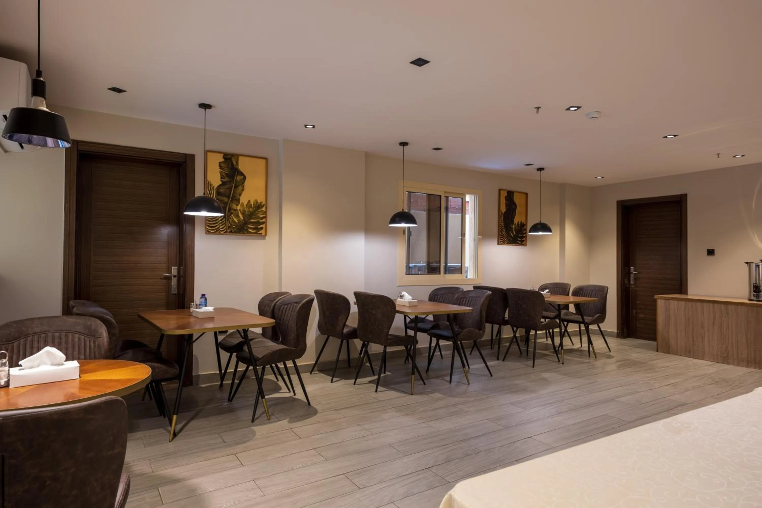 Restaurant/places to eat in Golden New Quraish Hotel Jeddah Modern Golden Hospitality Company