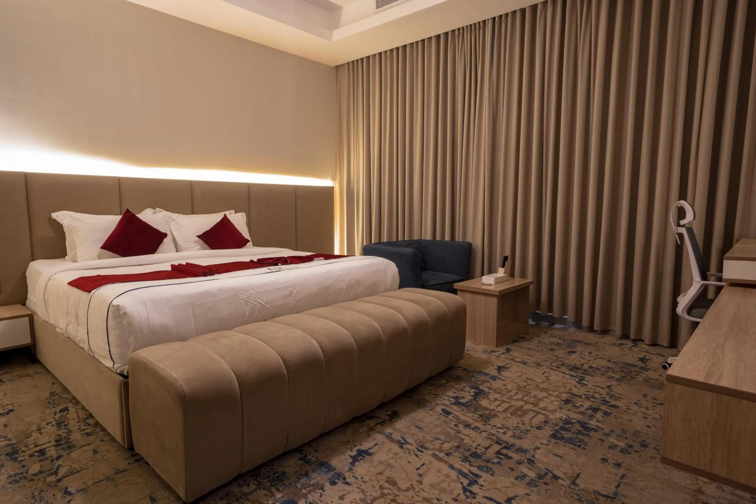 Bed in Golden New Quraish Hotel Jeddah Modern Golden Hospitality Company