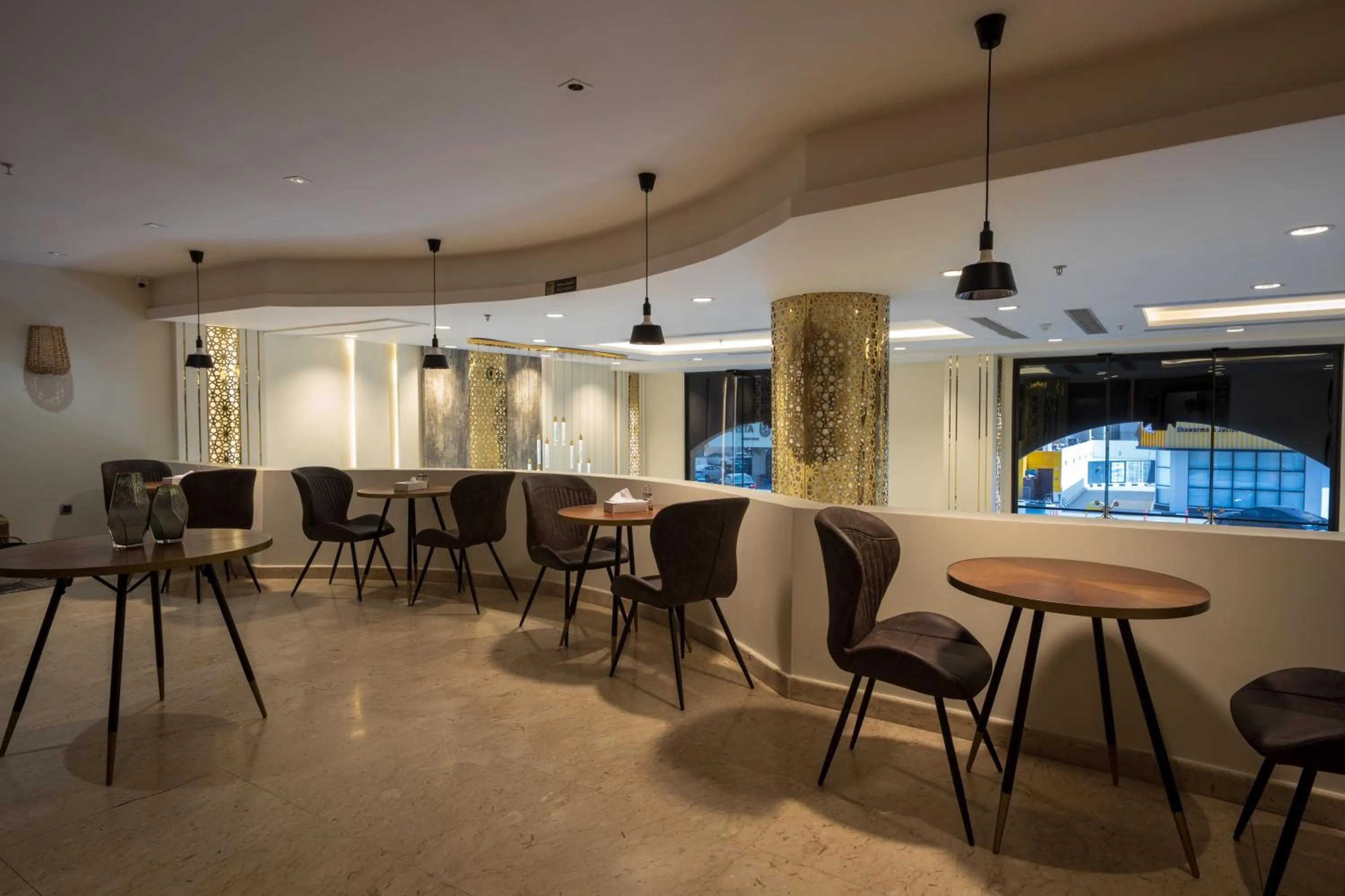 Restaurant/places to eat in Golden New Quraish Hotel Jeddah Modern Golden Hospitality Company