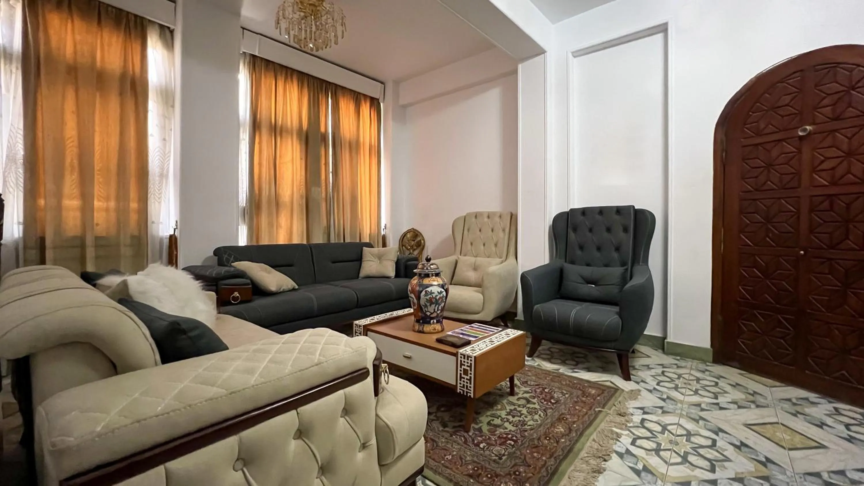 Living room in Osiris pyramids view inn