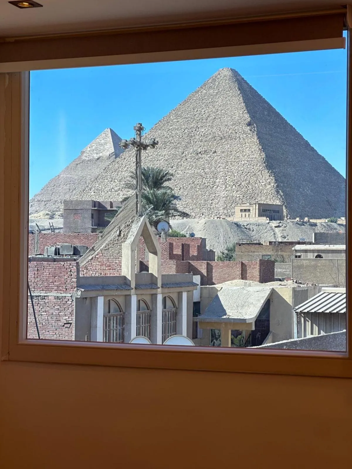 Osiris pyramids view inn