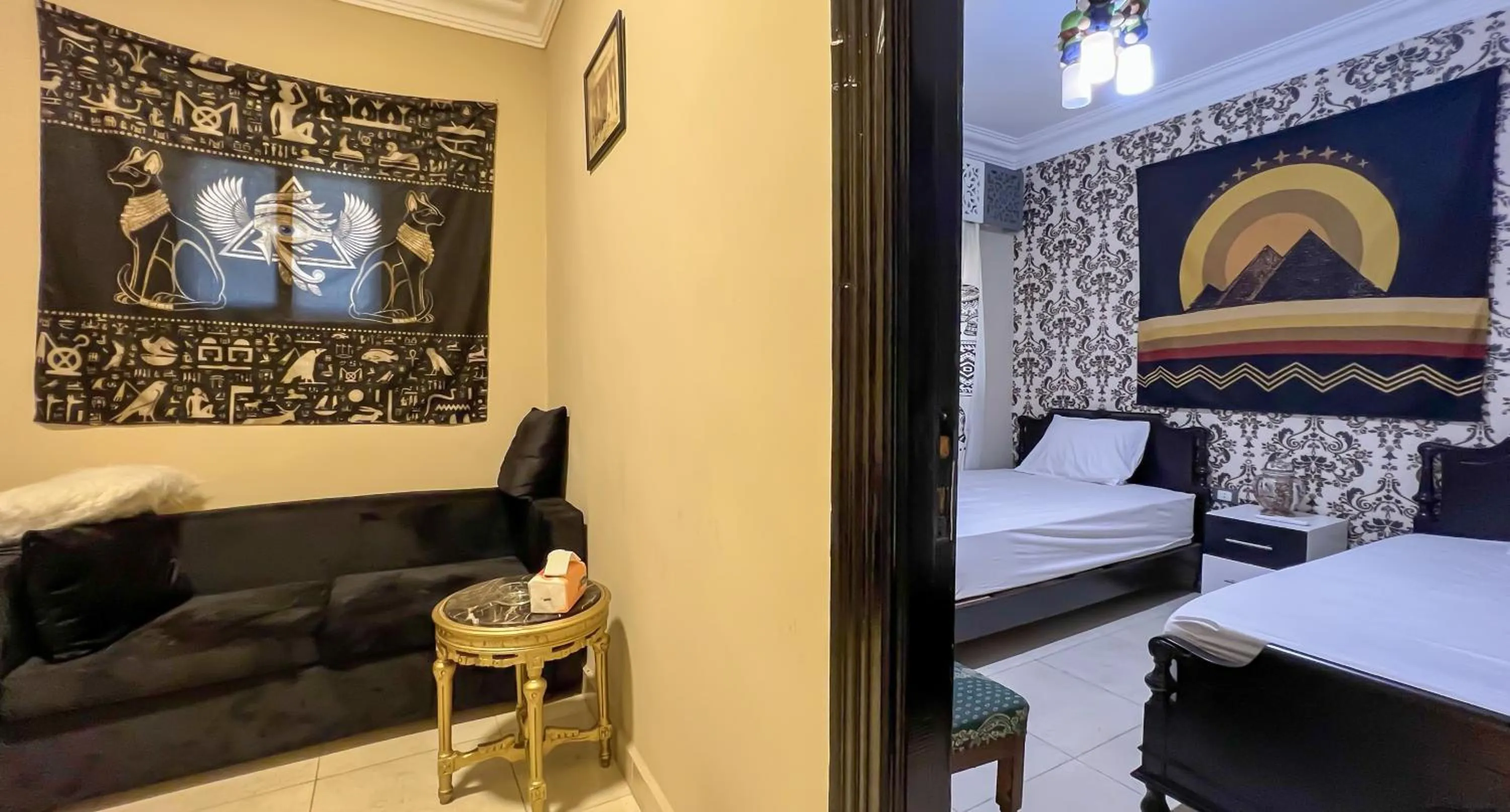 Bed in Osiris pyramids view inn