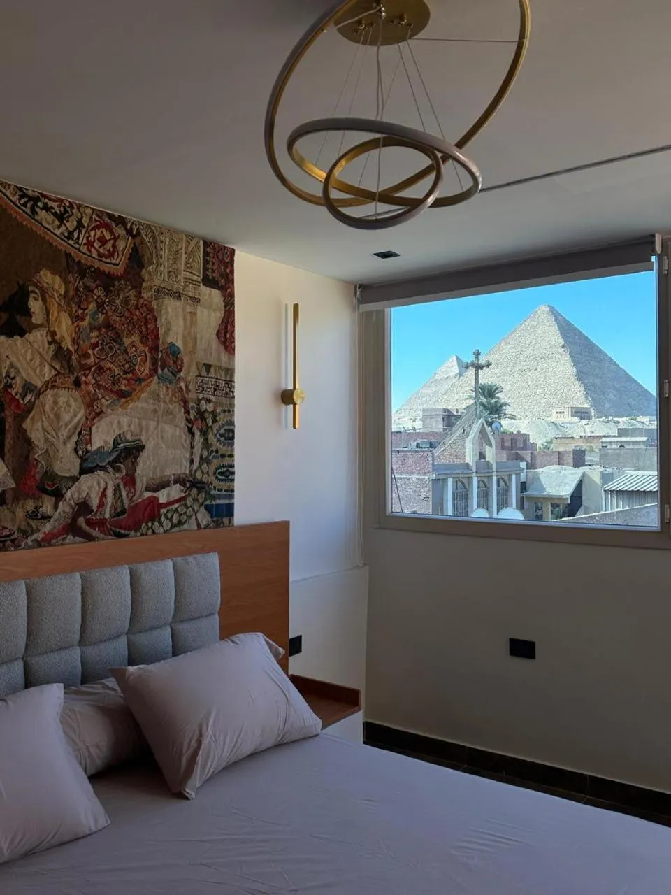 Bed in Osiris pyramids view inn