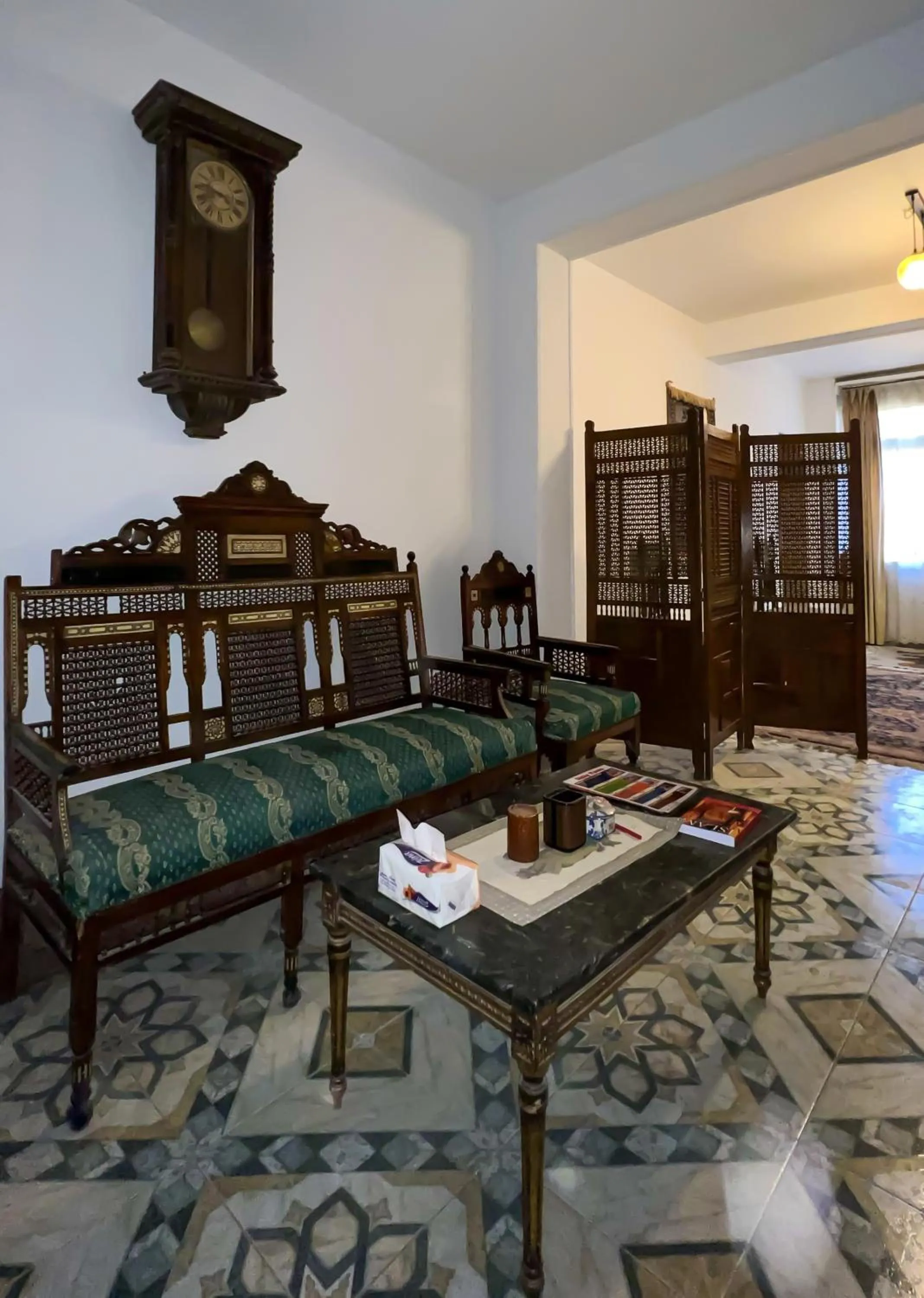 Living room in Osiris pyramids view inn