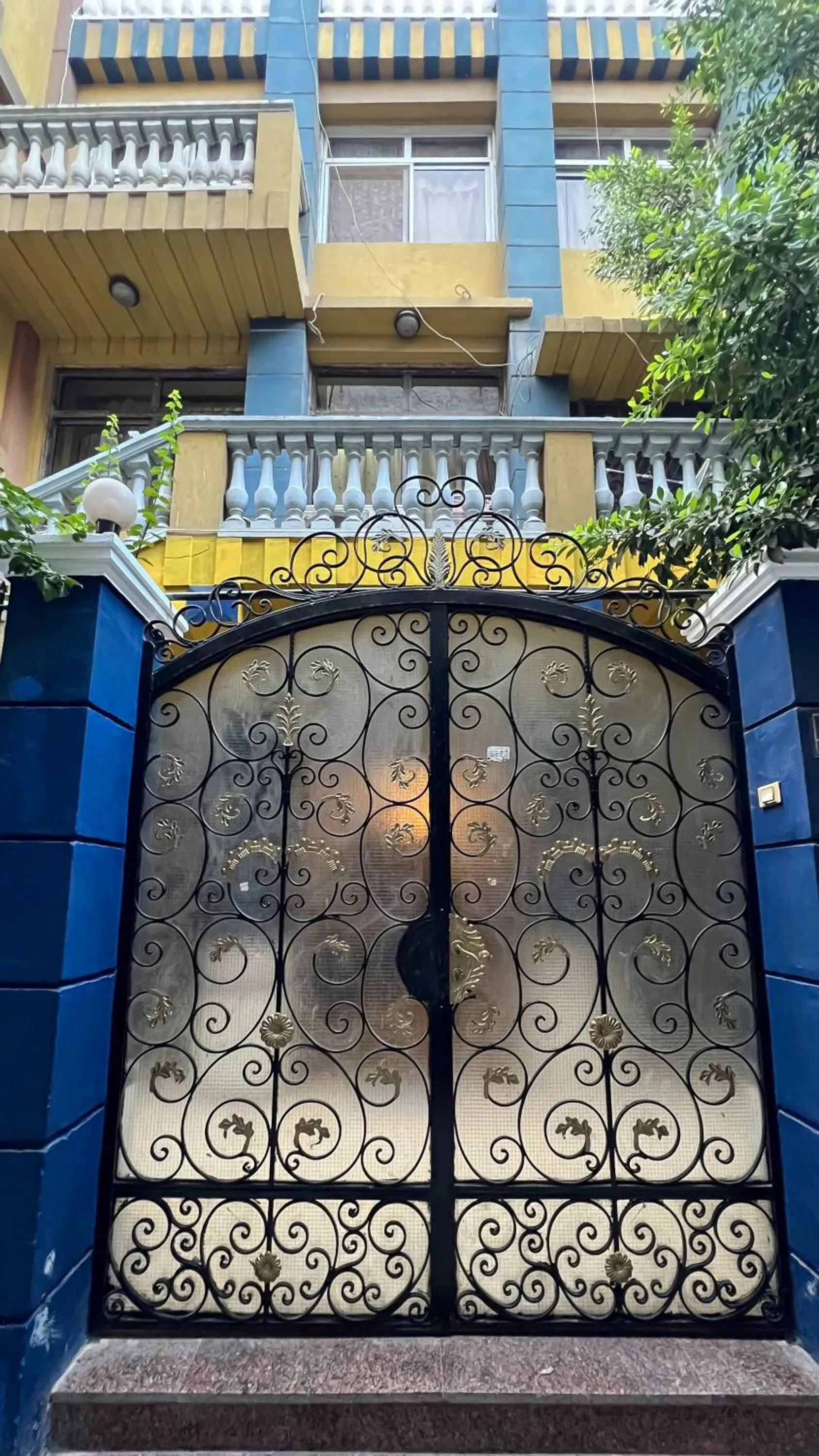 Property building in Osiris pyramids view inn