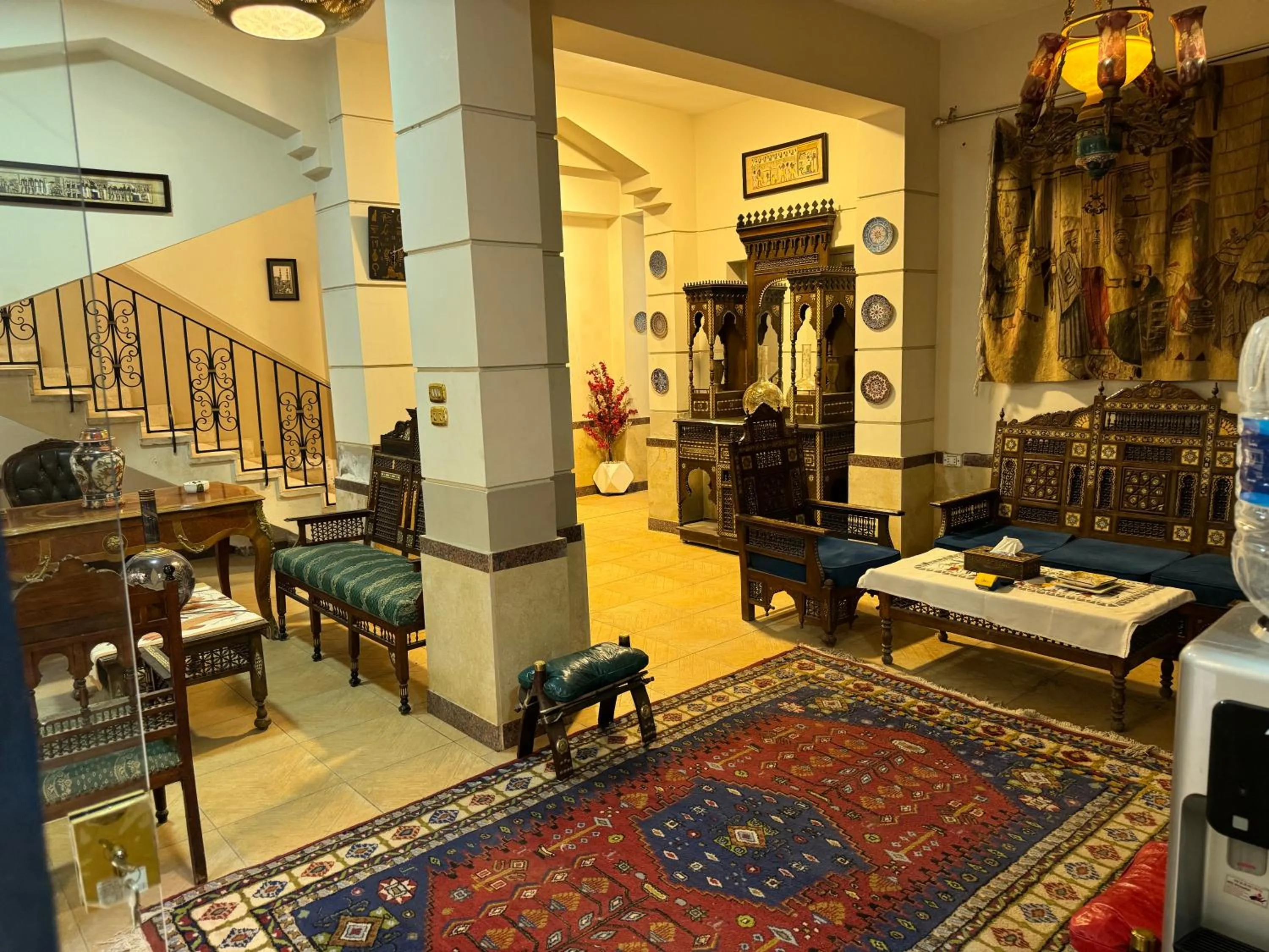 Seating area in Osiris pyramids view inn