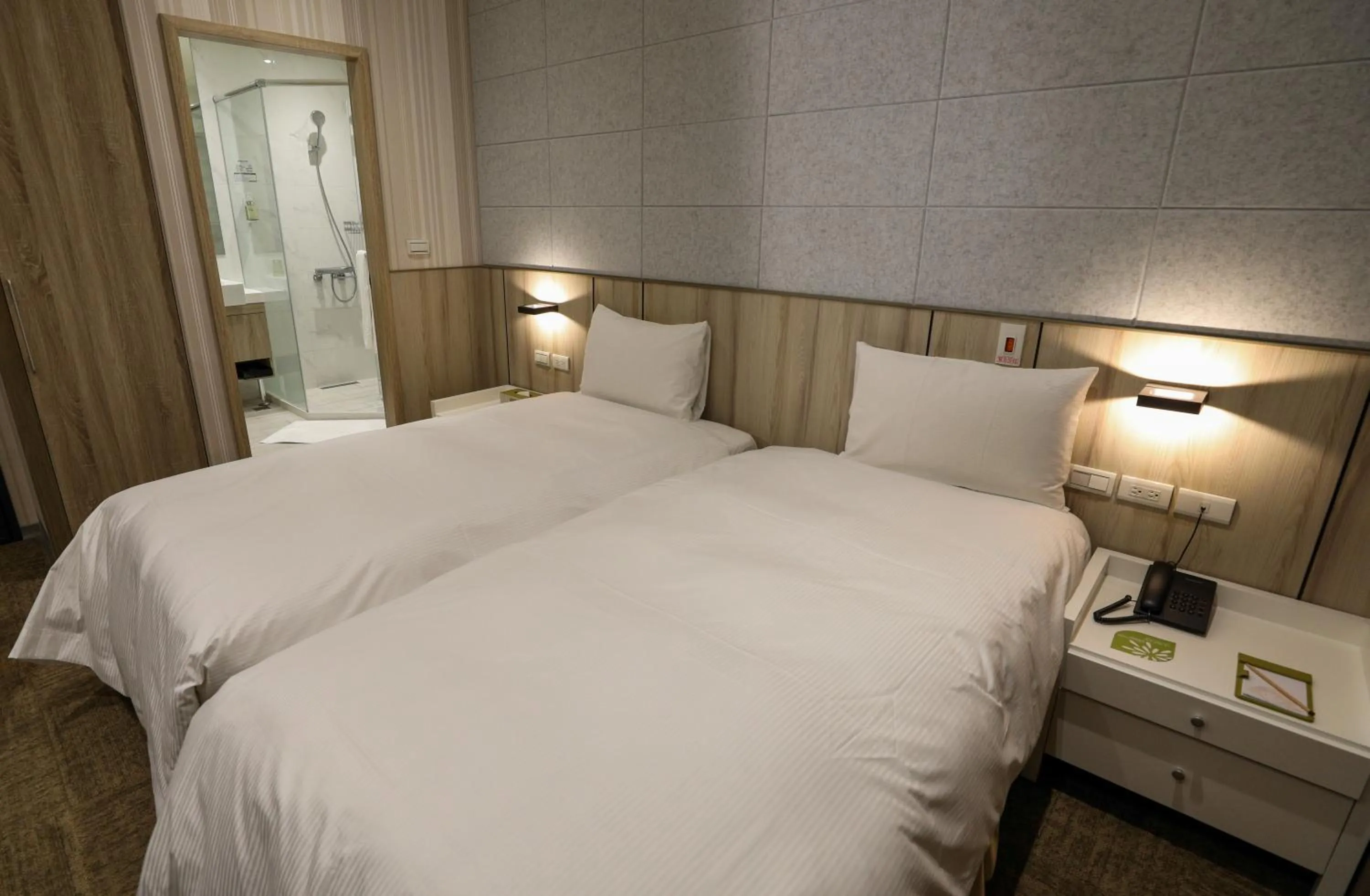 Bed in Grace Hotel Dunbei