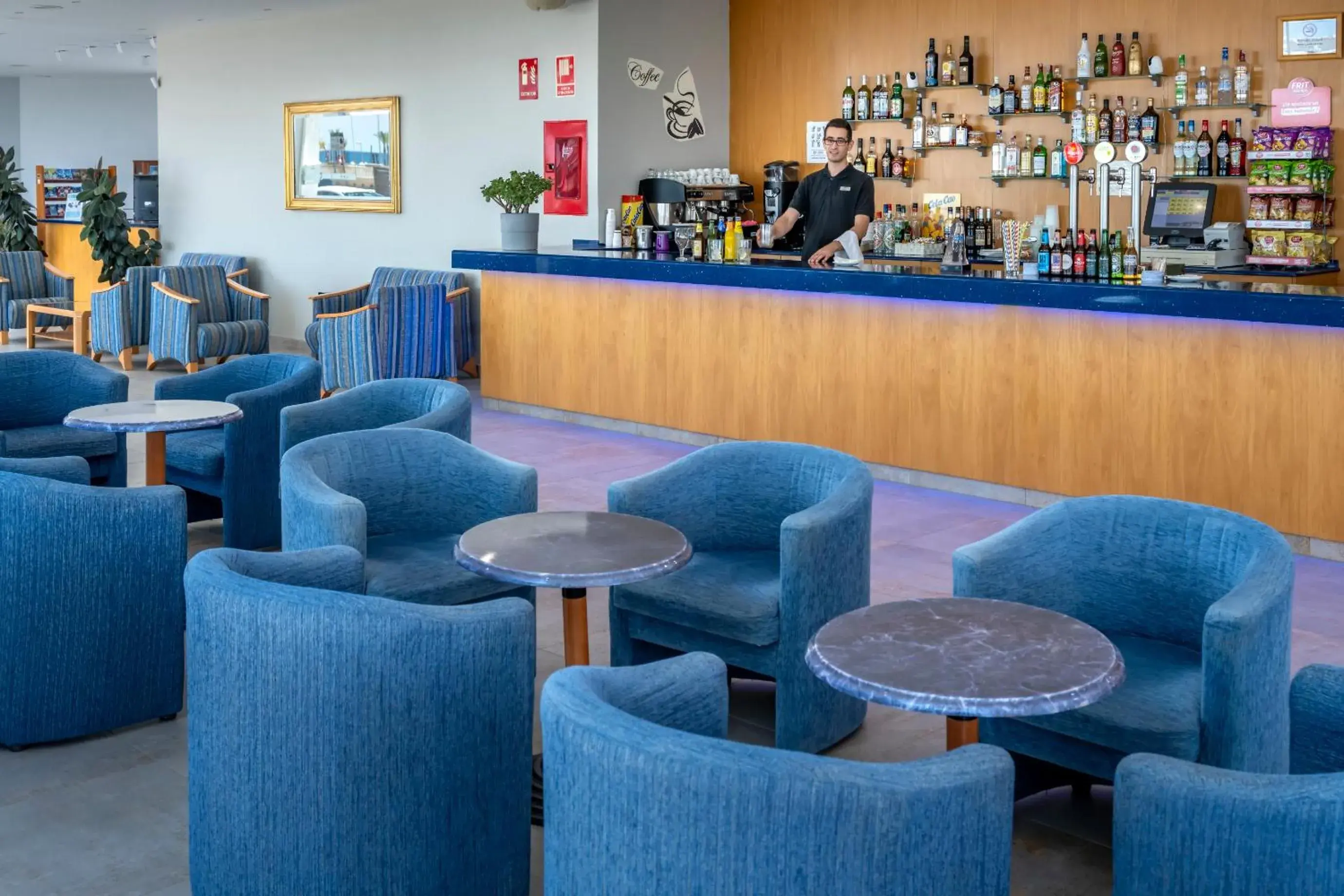 Lounge or bar in 4R Meridià Mar Lounge or bar in 4R Meridià Mar