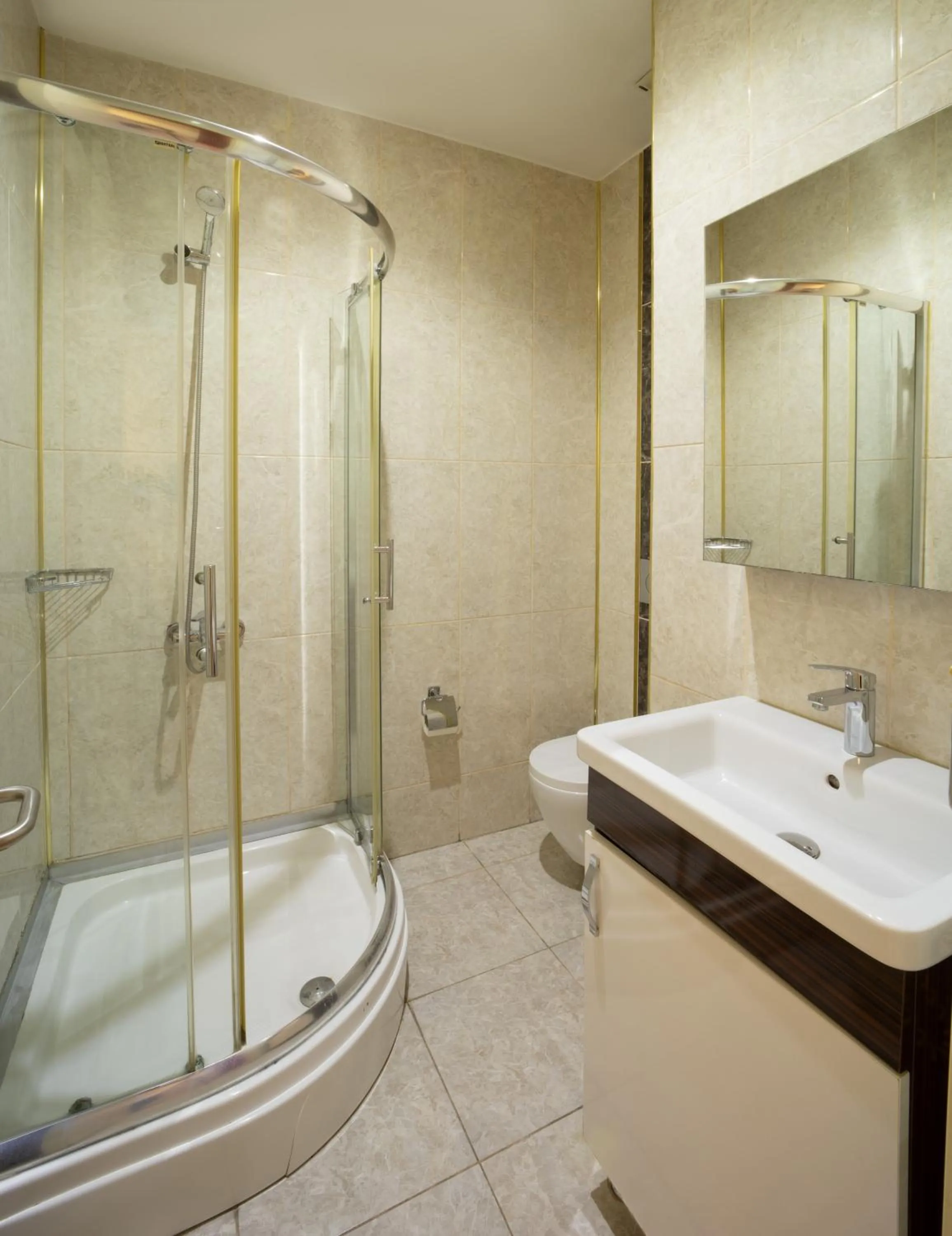 Shower in Park Çağlayan Hotel