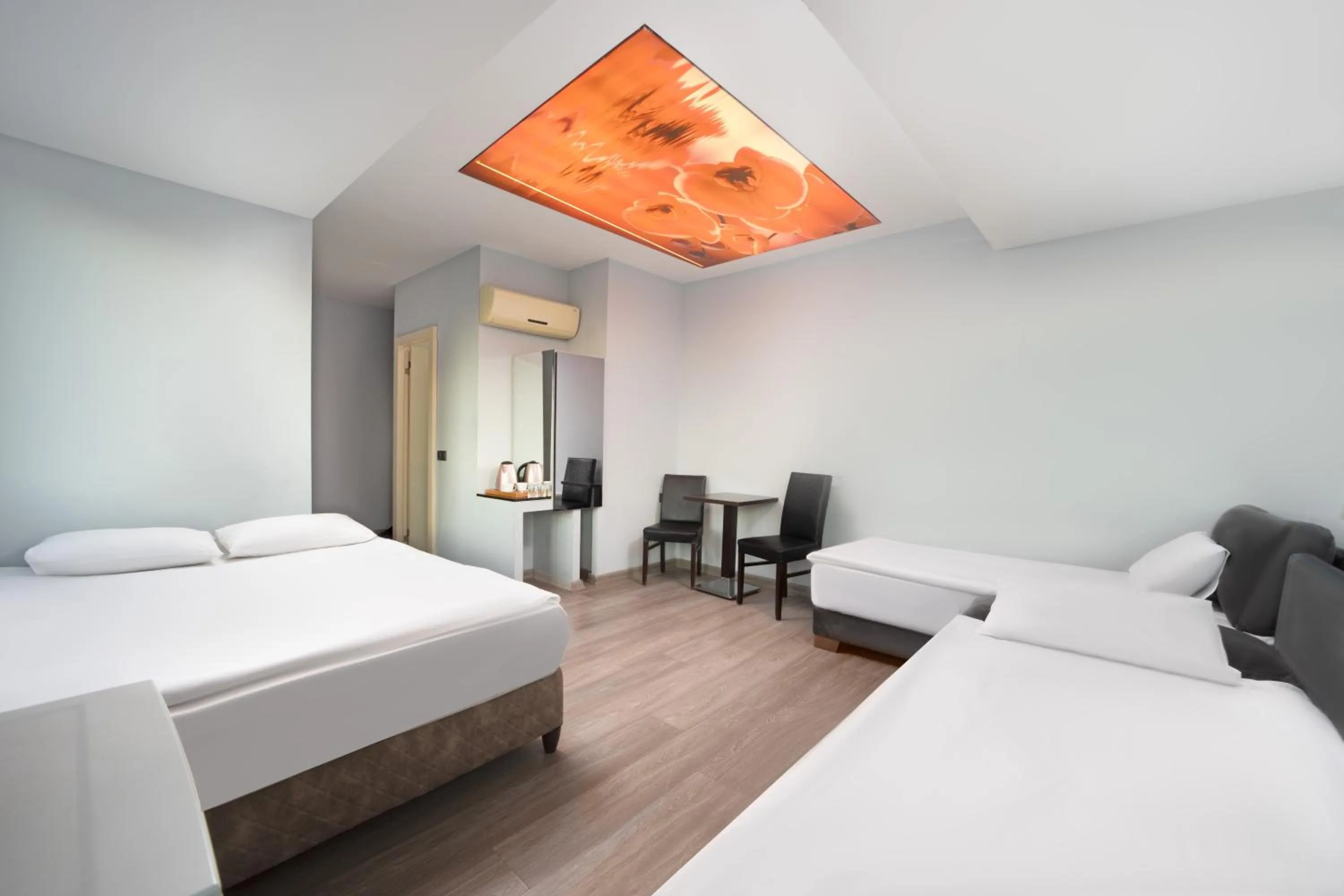 Bed in Park Çağlayan Hotel