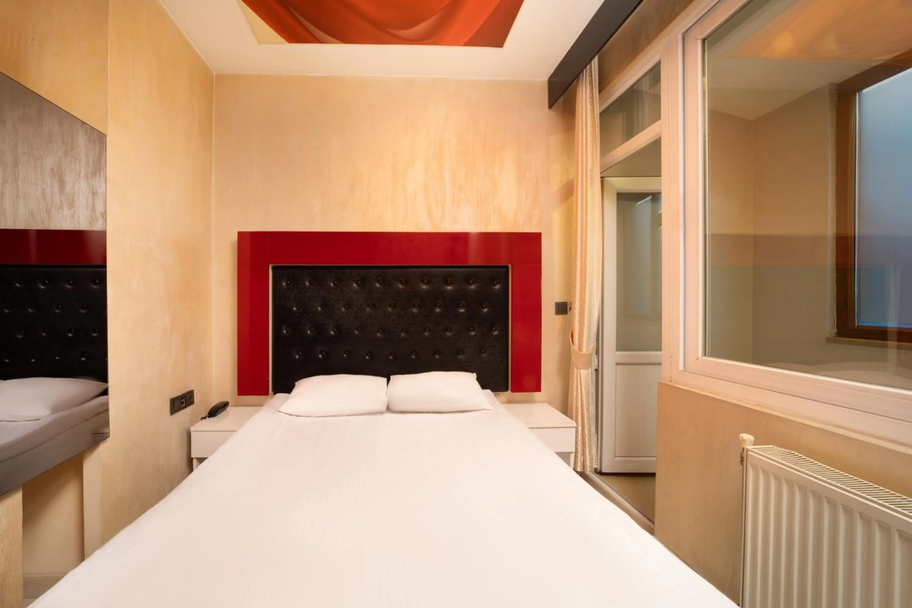 Bed in Park Çağlayan Hotel