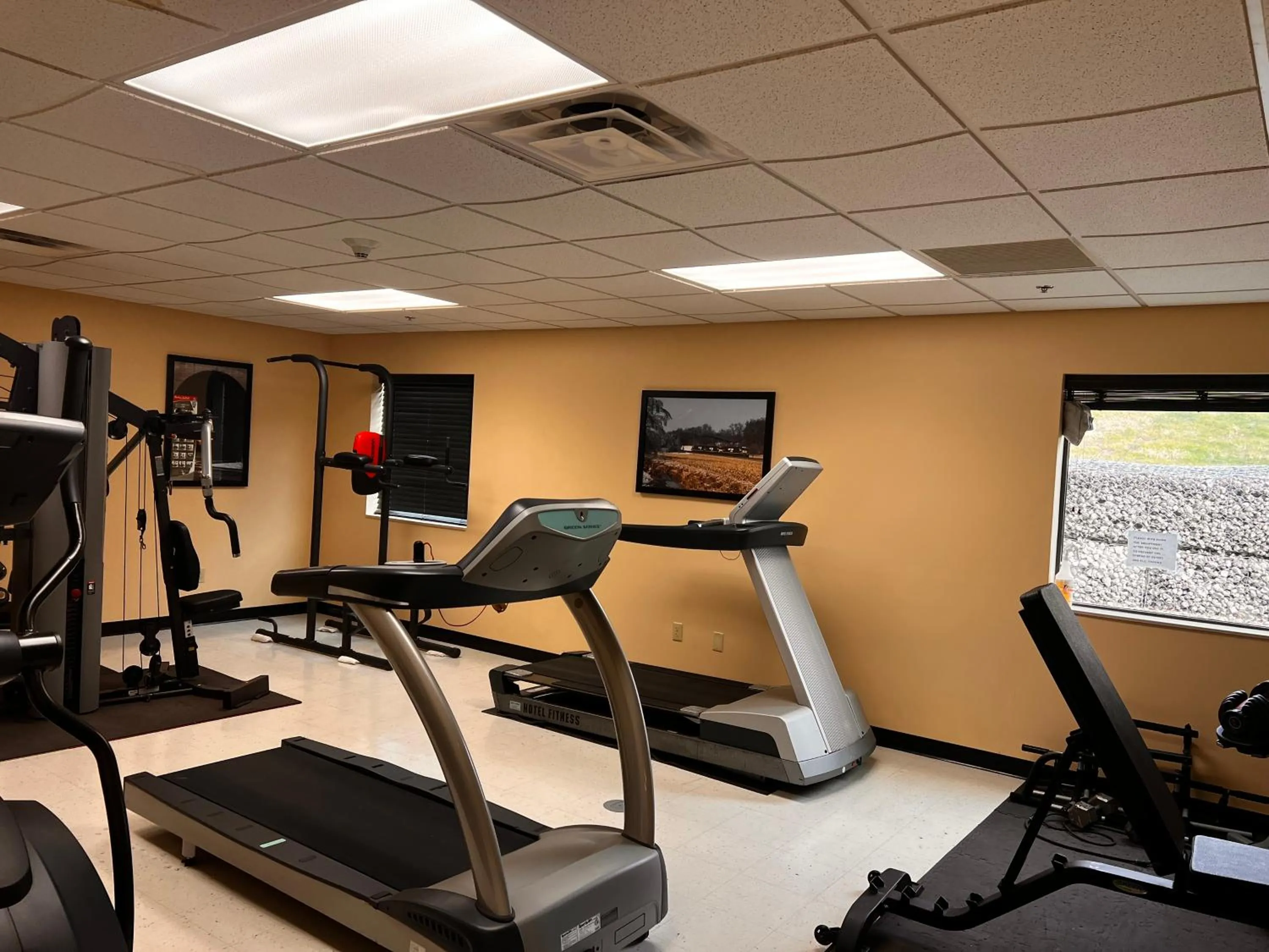 Fitness centre/facilities in Ambridge Inn
