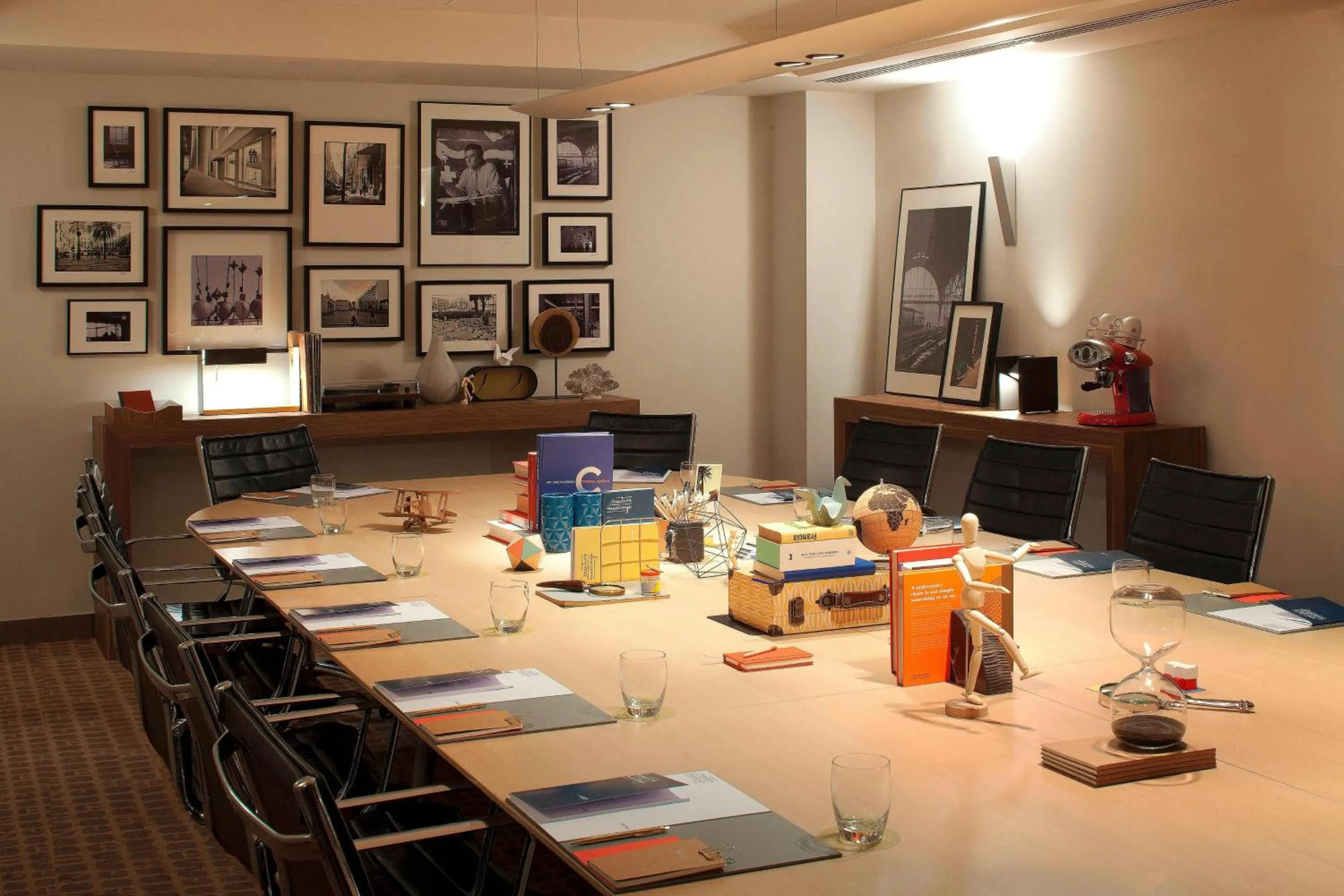 Meeting/conference room in Le Meridien Barcelona