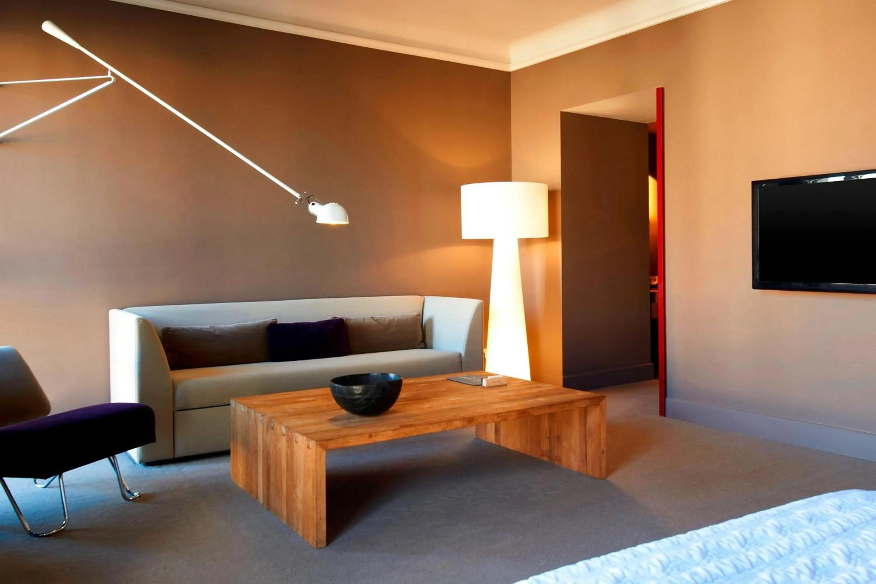 Photo of the whole room in Le Meridien Barcelona