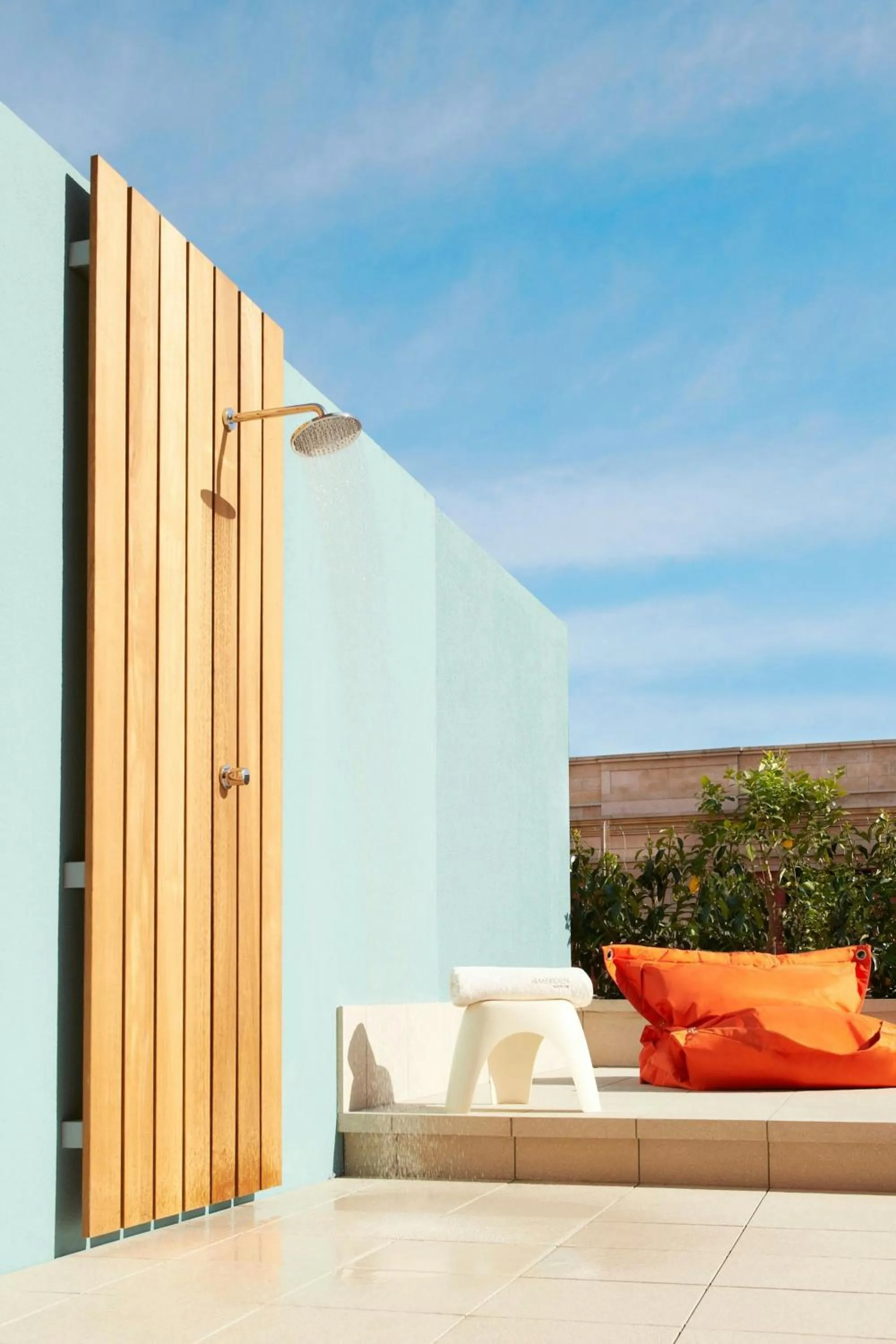 Photo of the whole room in Le Meridien Barcelona