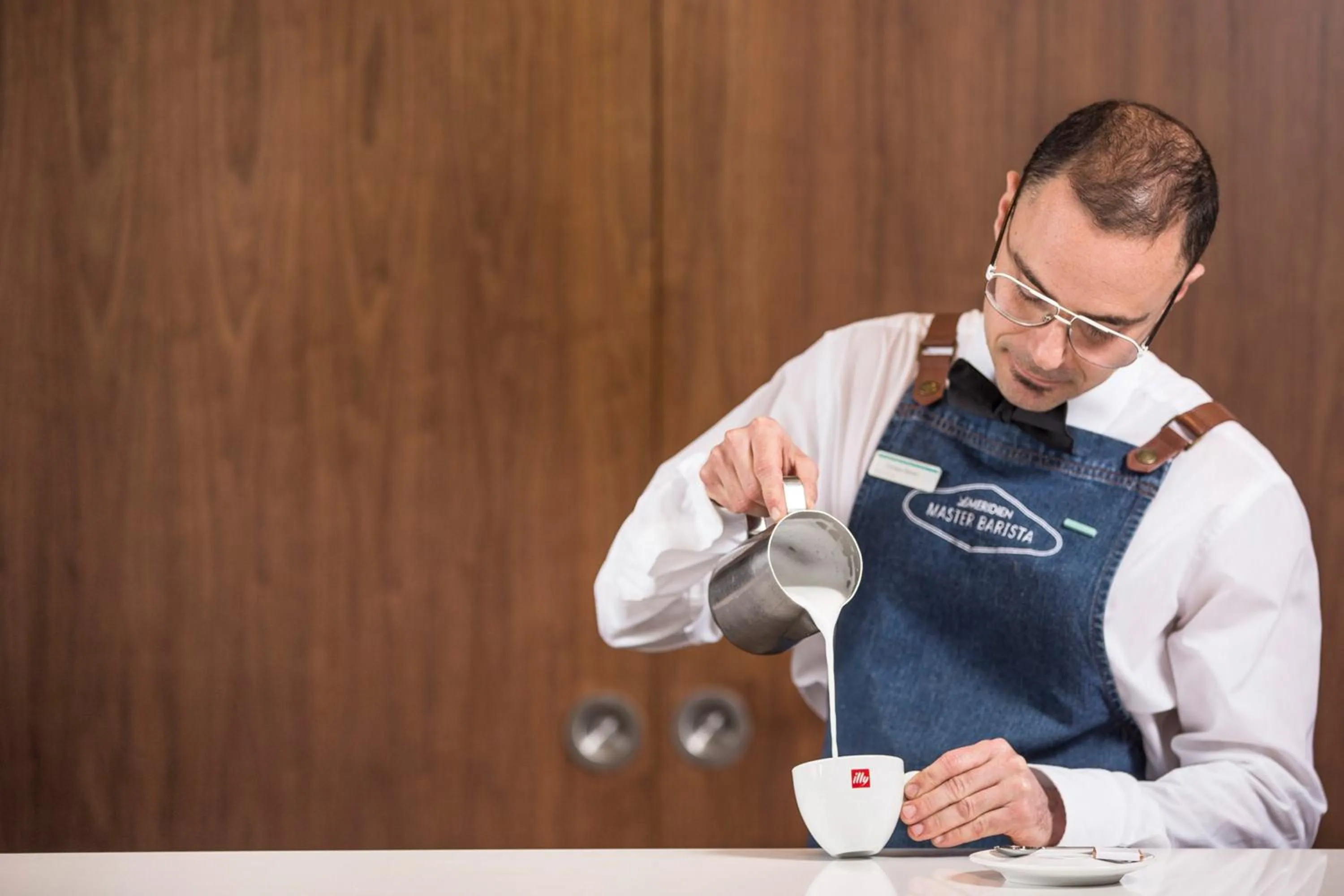 Lounge or bar in Le Meridien Barcelona