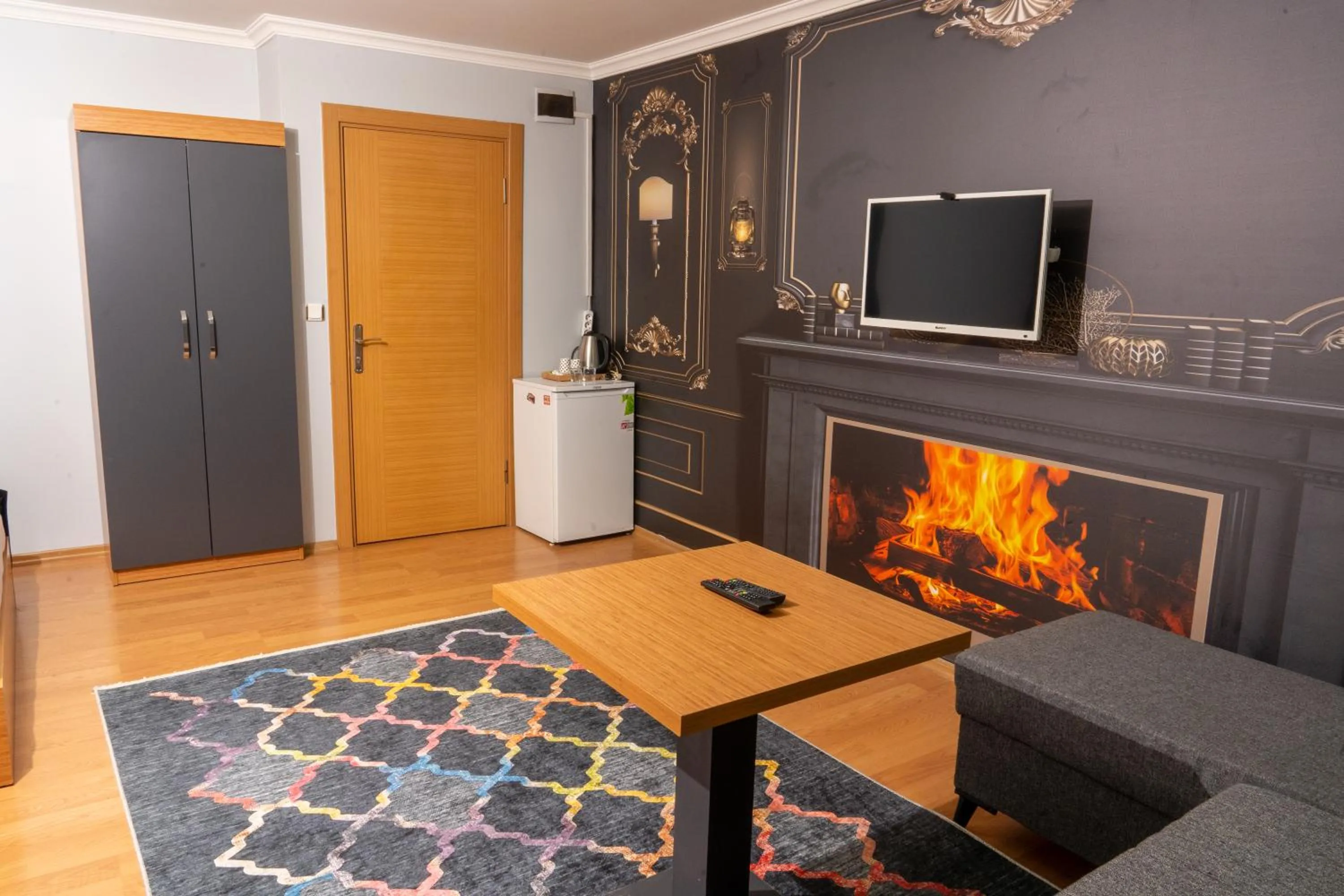 Seating area in Heraldic Room Hotel