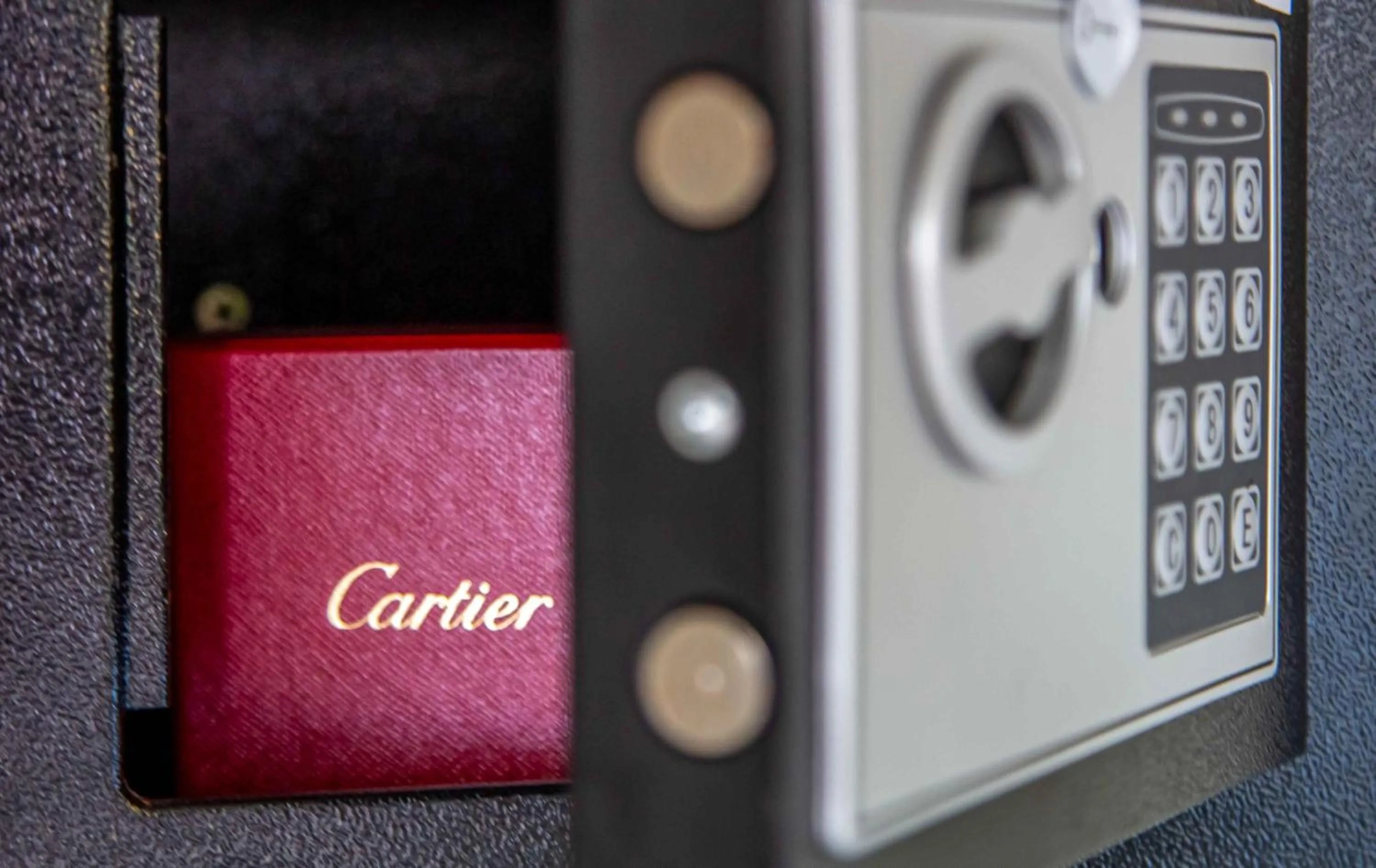 safe in Aqua by Sambass