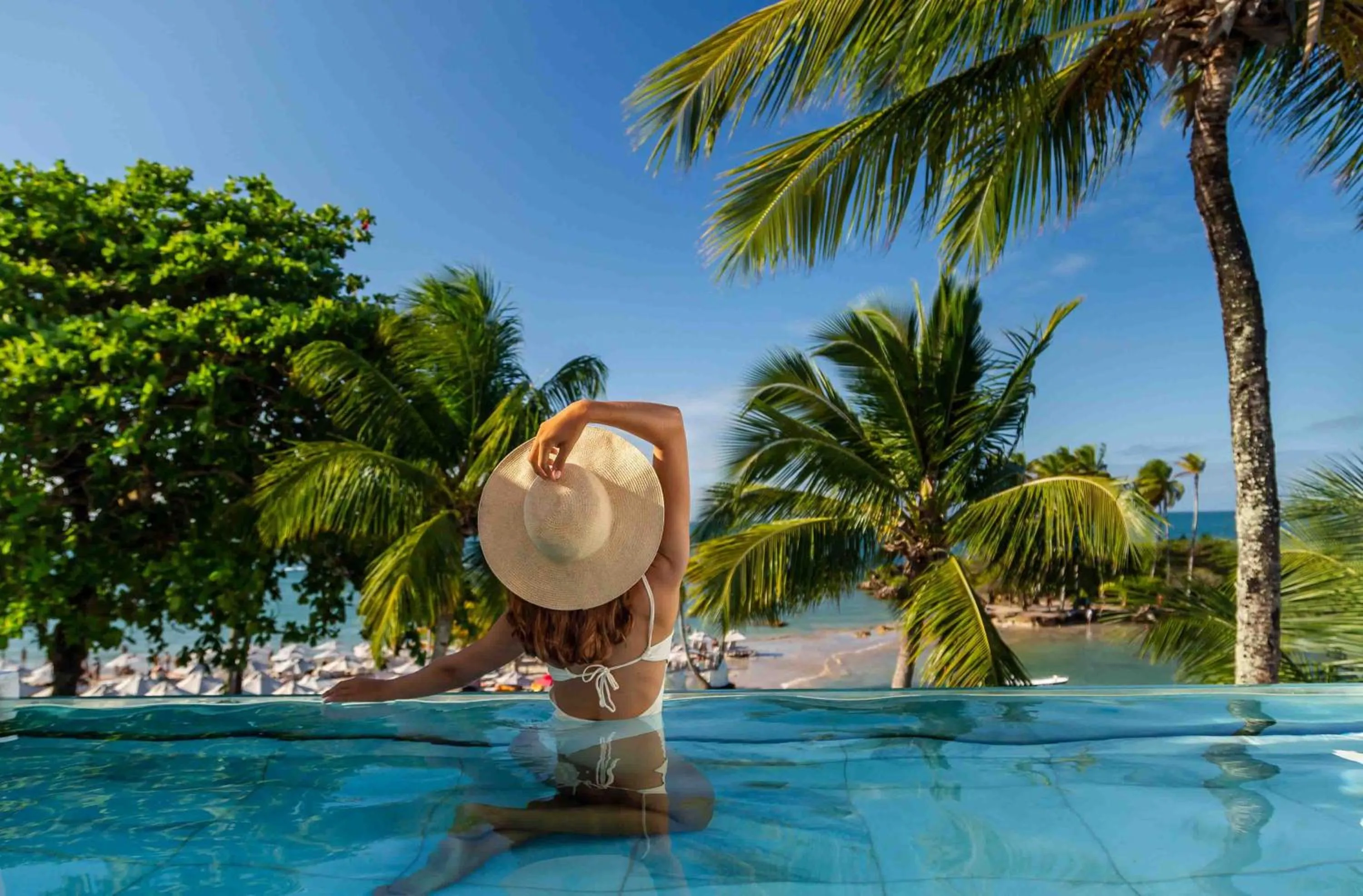 Swimming pool in Aqua by Sambass