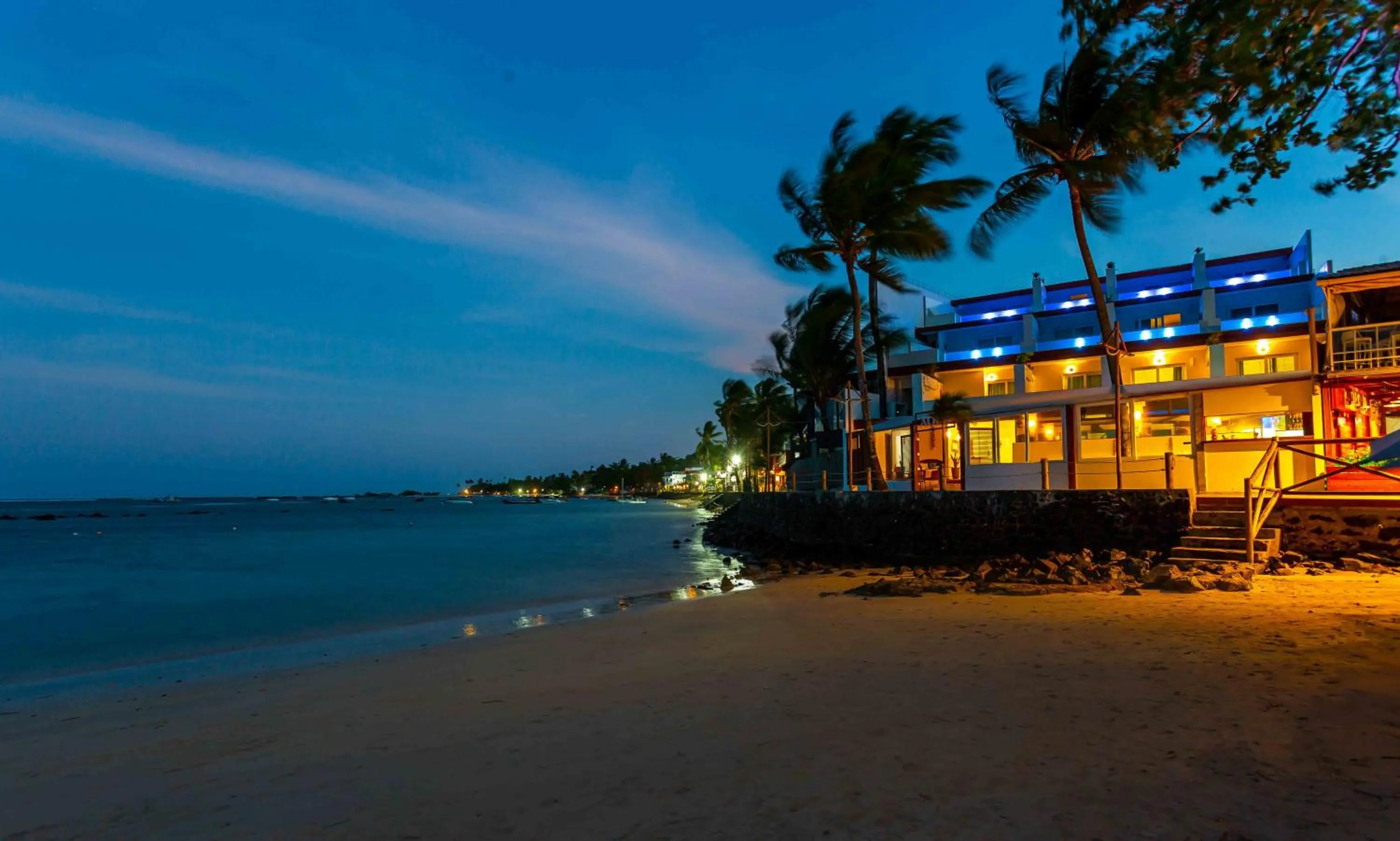 Facade/entrance in Aqua by Sambass