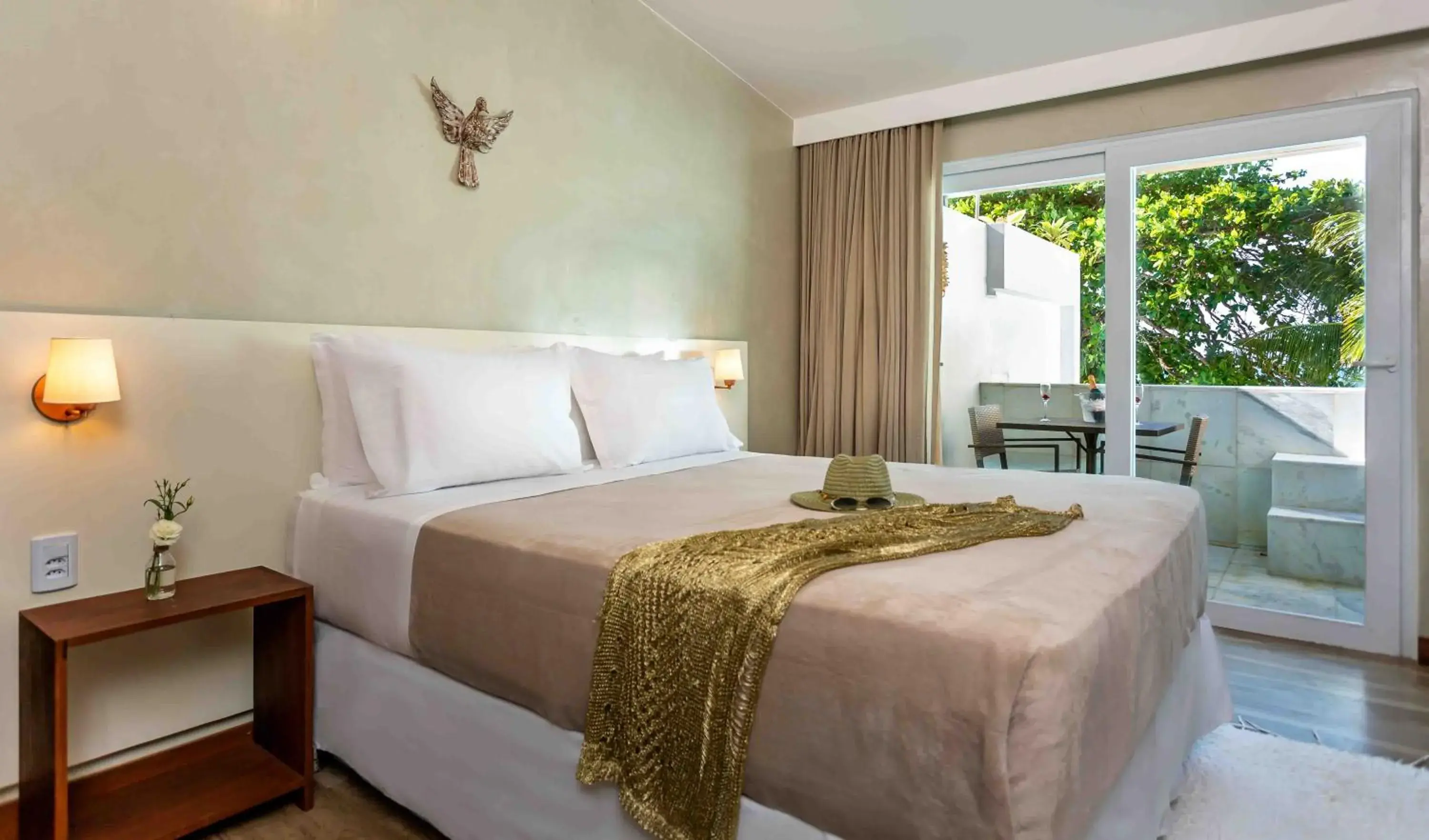 Deluxe Double Room with Sea View and Private Pool in Aqua by Sambass Deluxe Double Room with Sea View and Private Pool in Aqua by Sambass