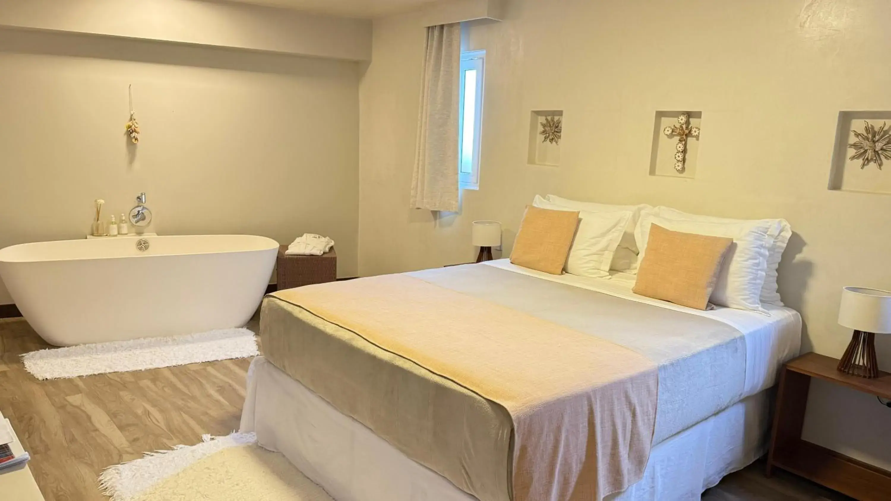 Quarto Luxo com Banheira in Aqua by Sambass Quarto Luxo com Banheira in Aqua by Sambass