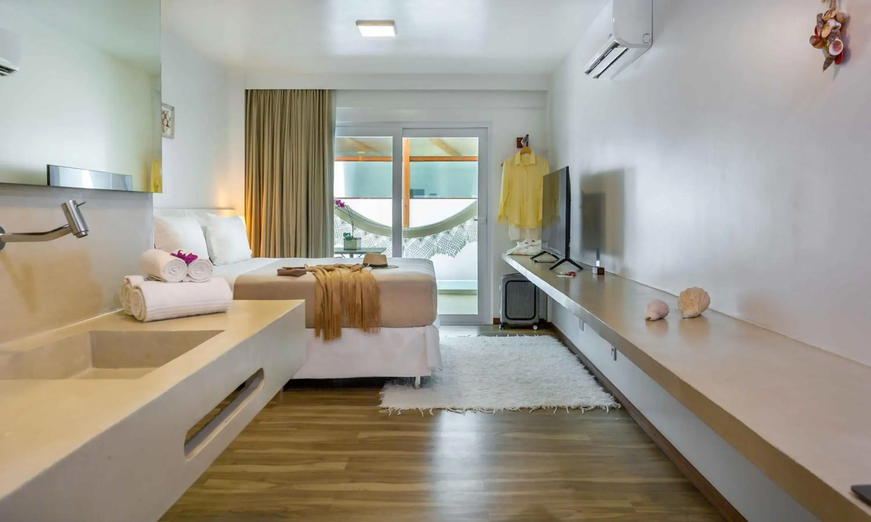 Quarto Premium com Varanda e Piscina Privativa in Aqua by Sambass Quarto Premium com Varanda e Piscina Privativa in Aqua by Sambass