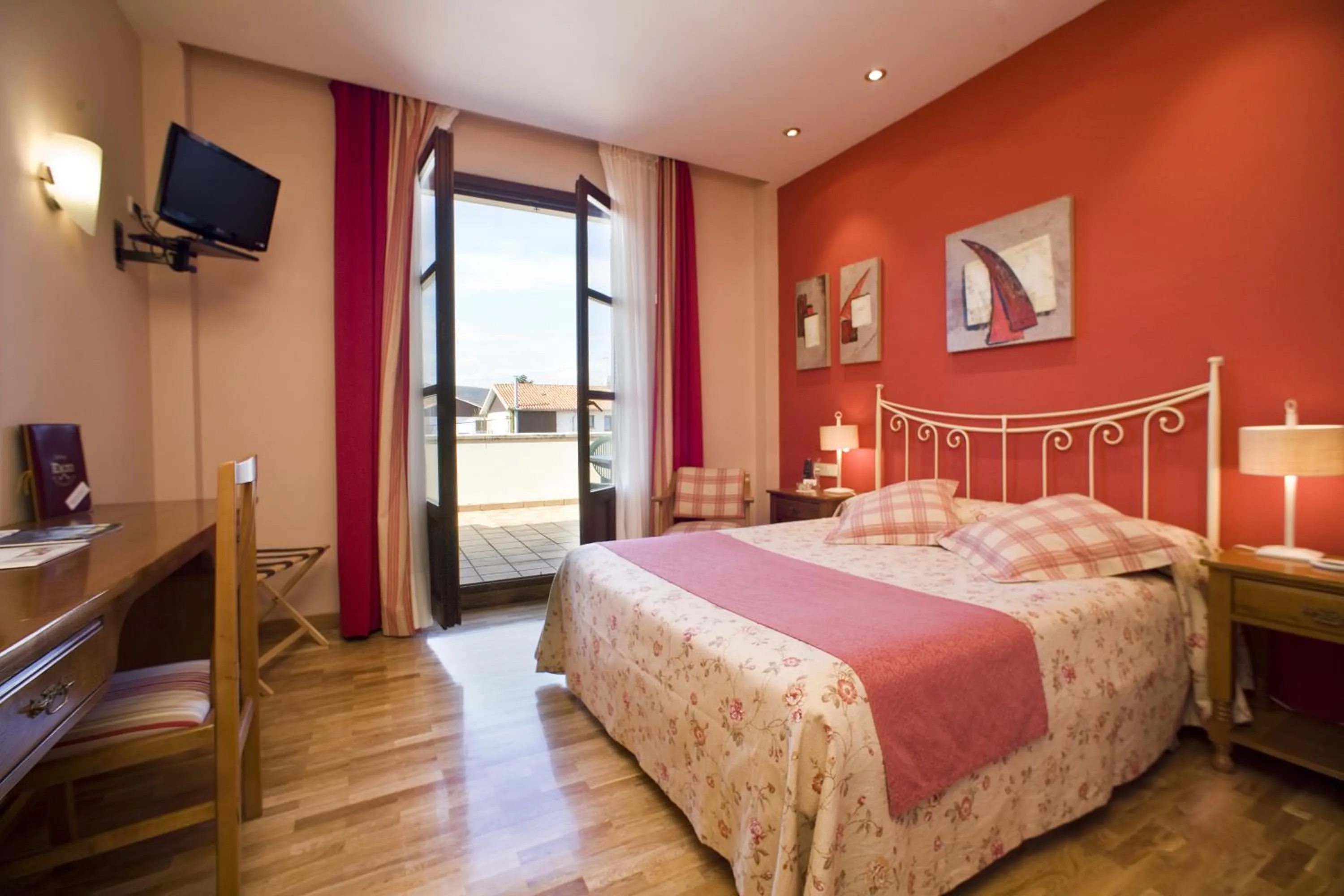 Photo of the whole room, Bed in Hotel Ekai