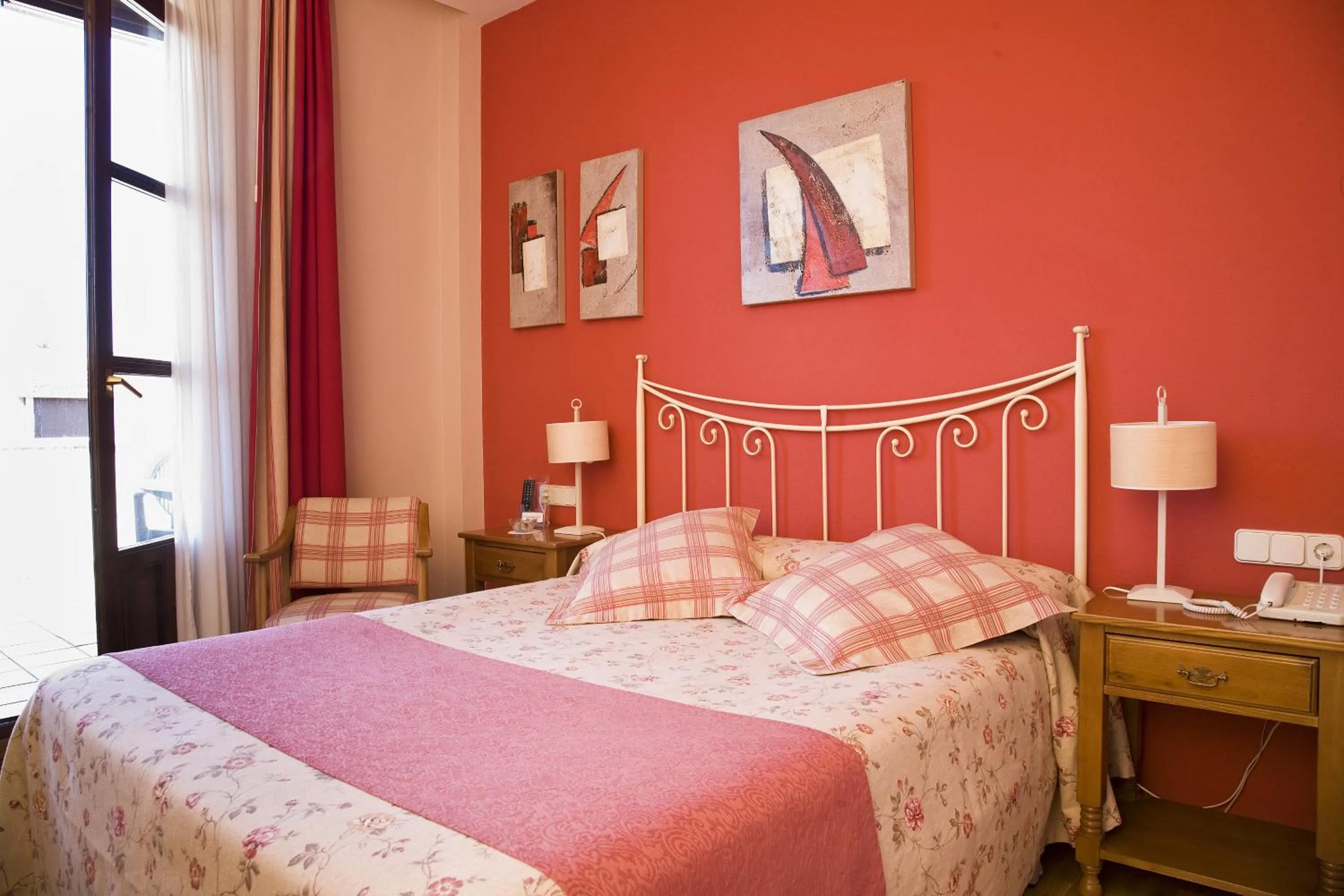 Photo of the whole room, Bed in Hotel Ekai