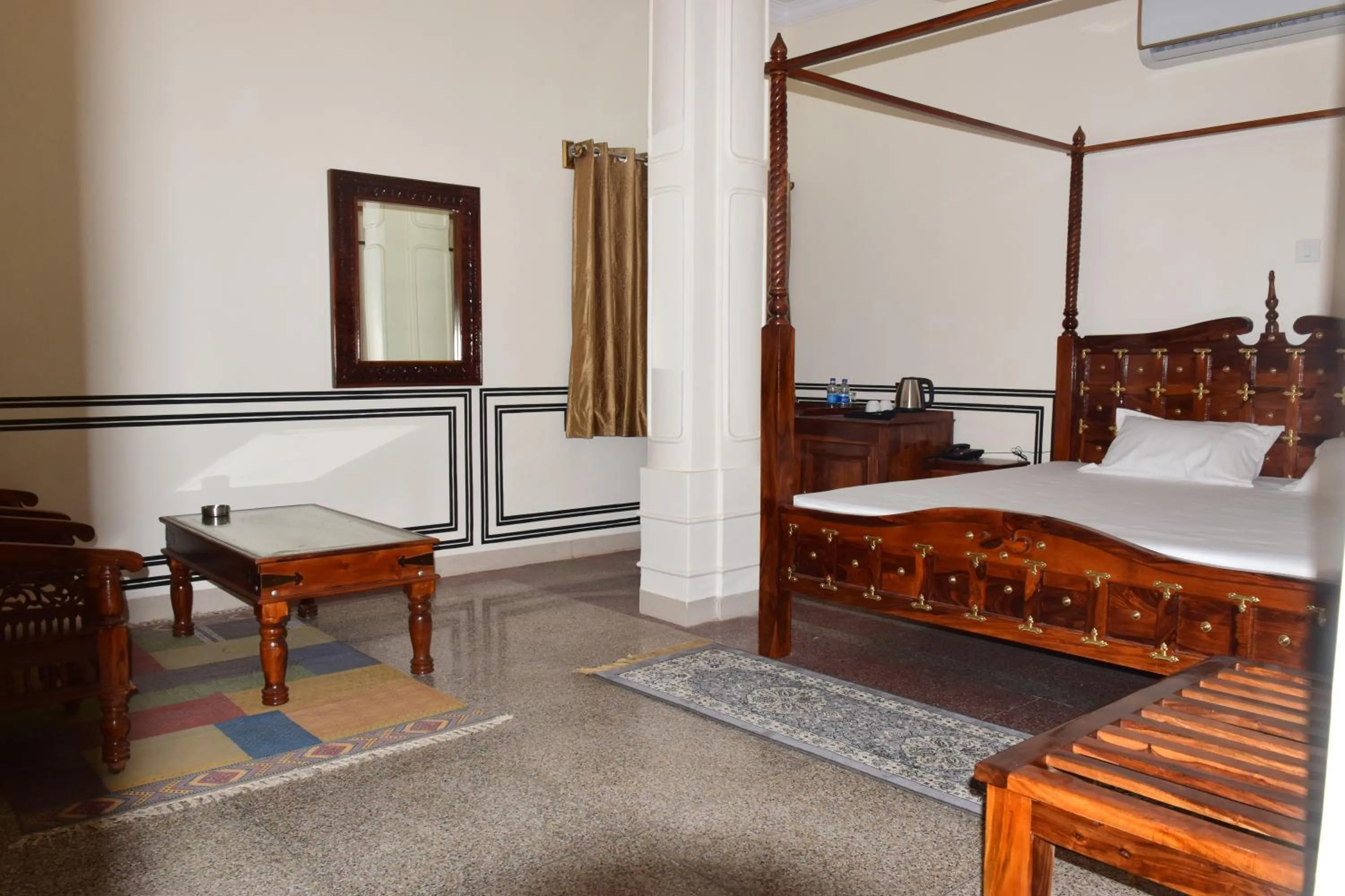 Bedroom, Bed in Hotel MSD Niwas