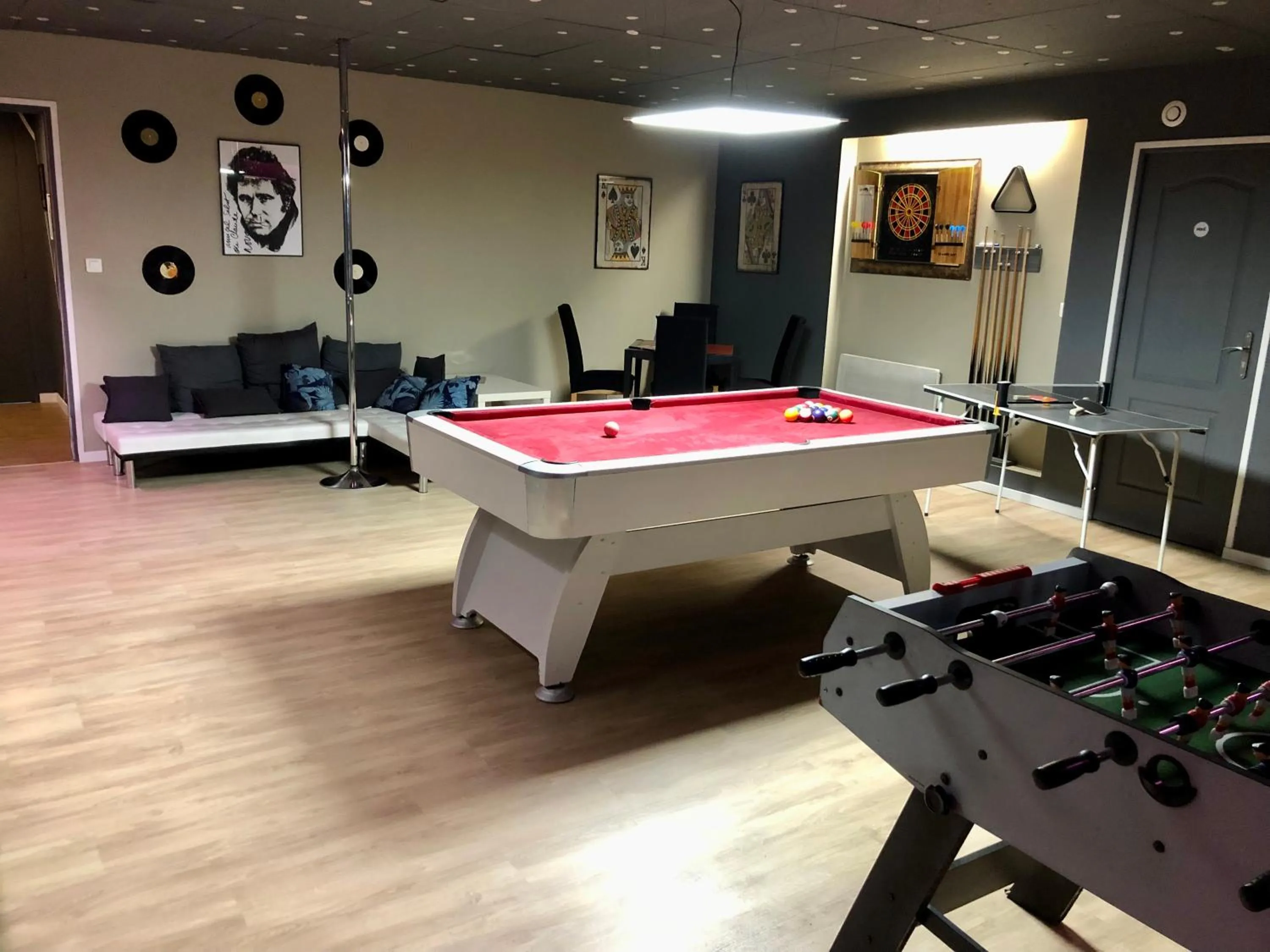 L'alcôve du 510 - Spa - chambre romantique - sauna - salle de jeux